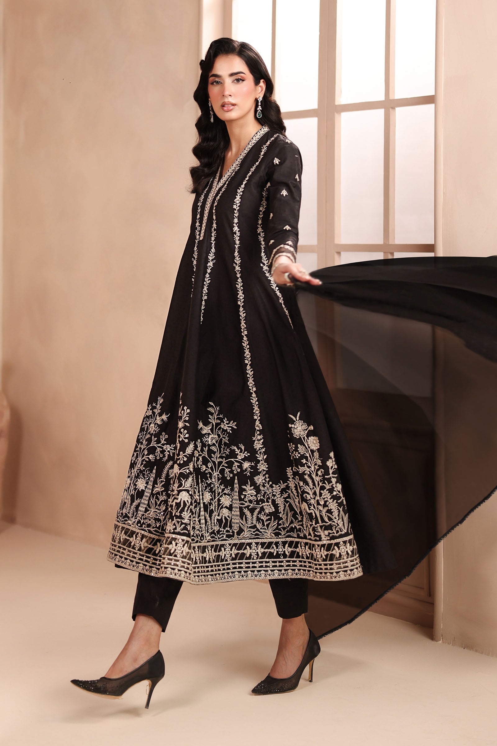 Maria B | Luxury Winter Pret 25 | DW-MN25-09-Black - House Of Hania