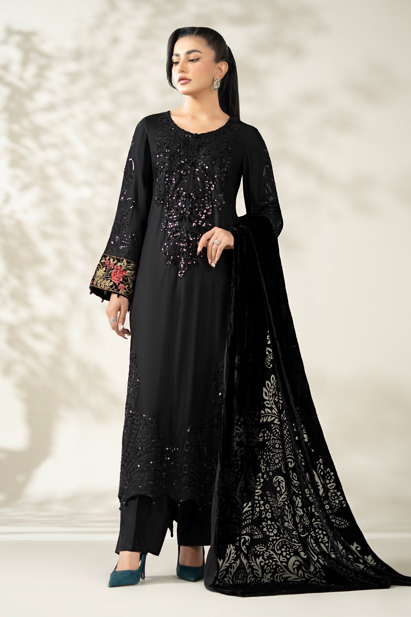 Maria B | Luxury Winter Pret 25 | DW-W25-20-Black - House Of Hania