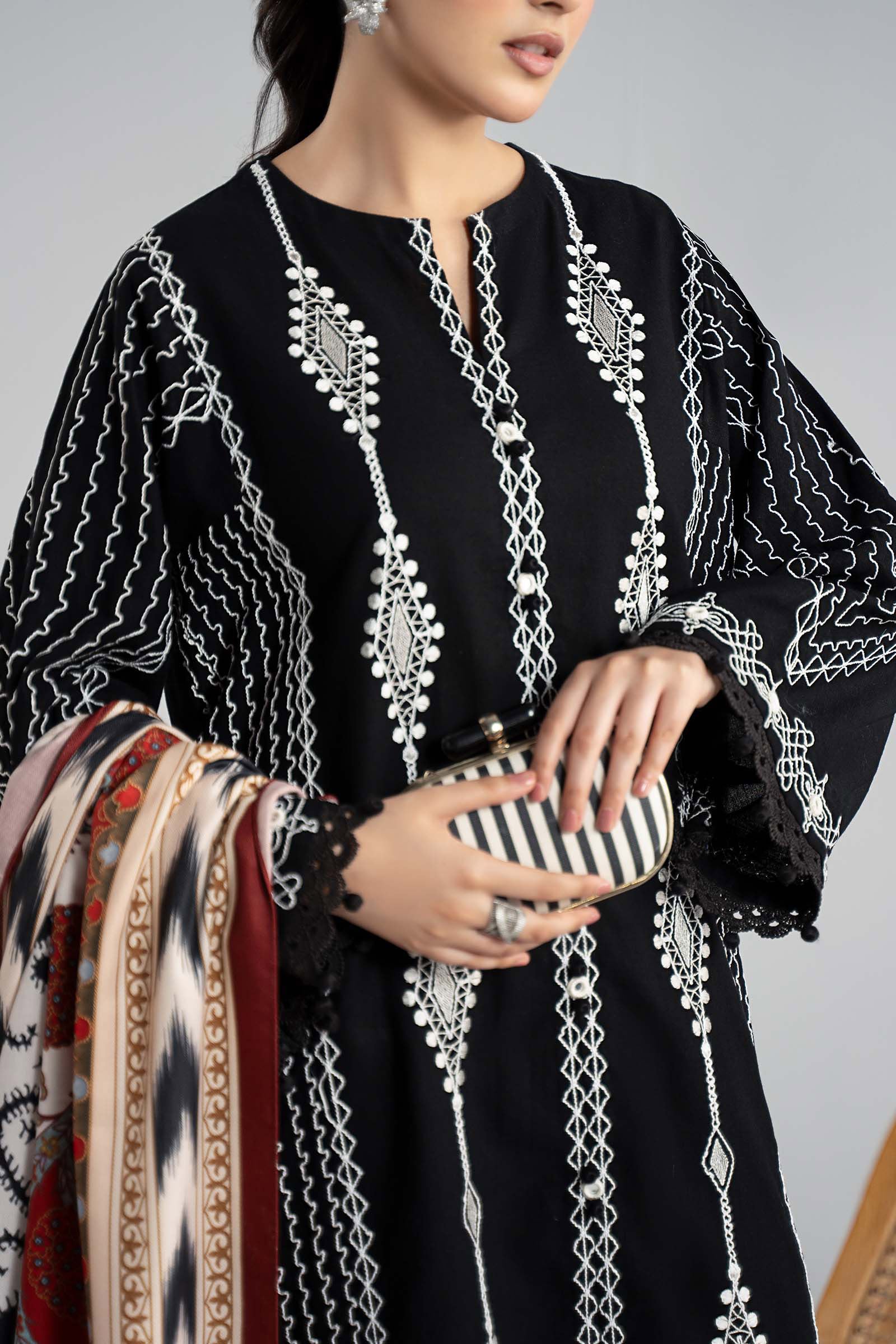 Maria B | Luxury Winter Pret 25 | DW-W25-51-Black - House Of Hania