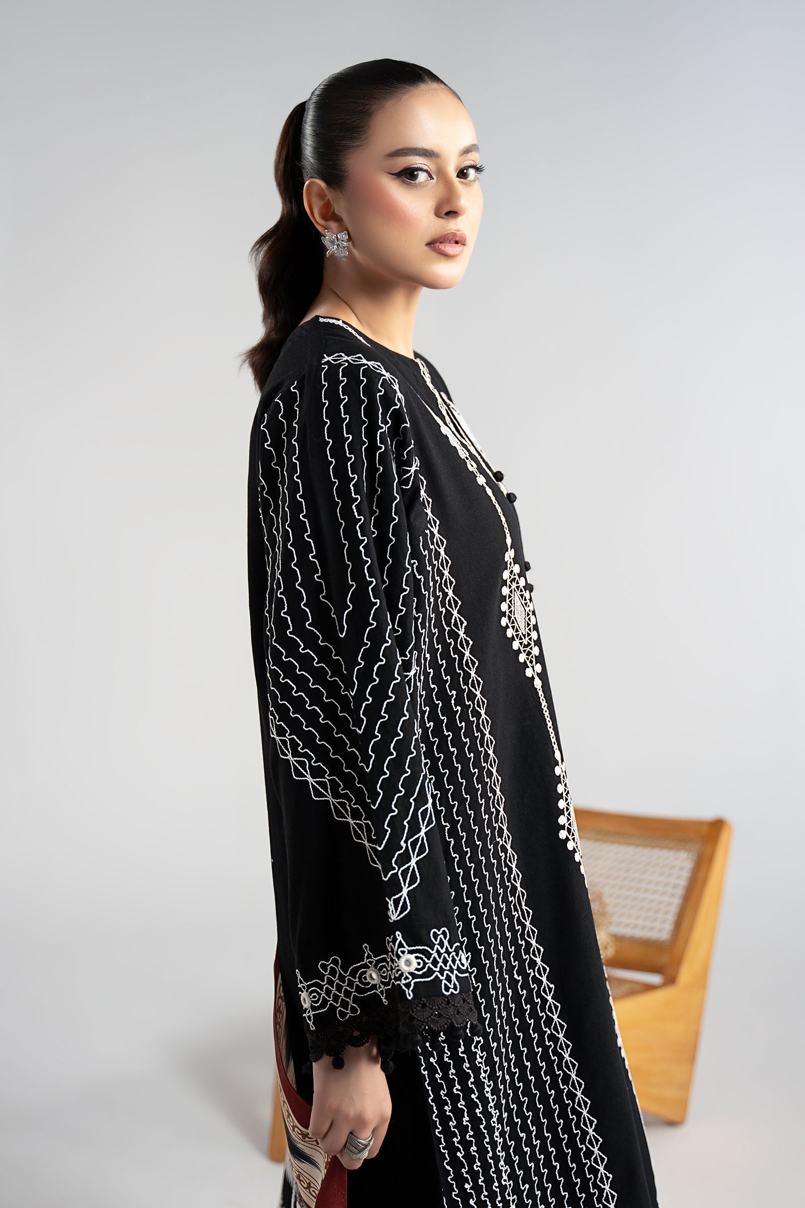 Maria B | Luxury Winter Pret 25 | DW-W25-51-Black - House Of Hania