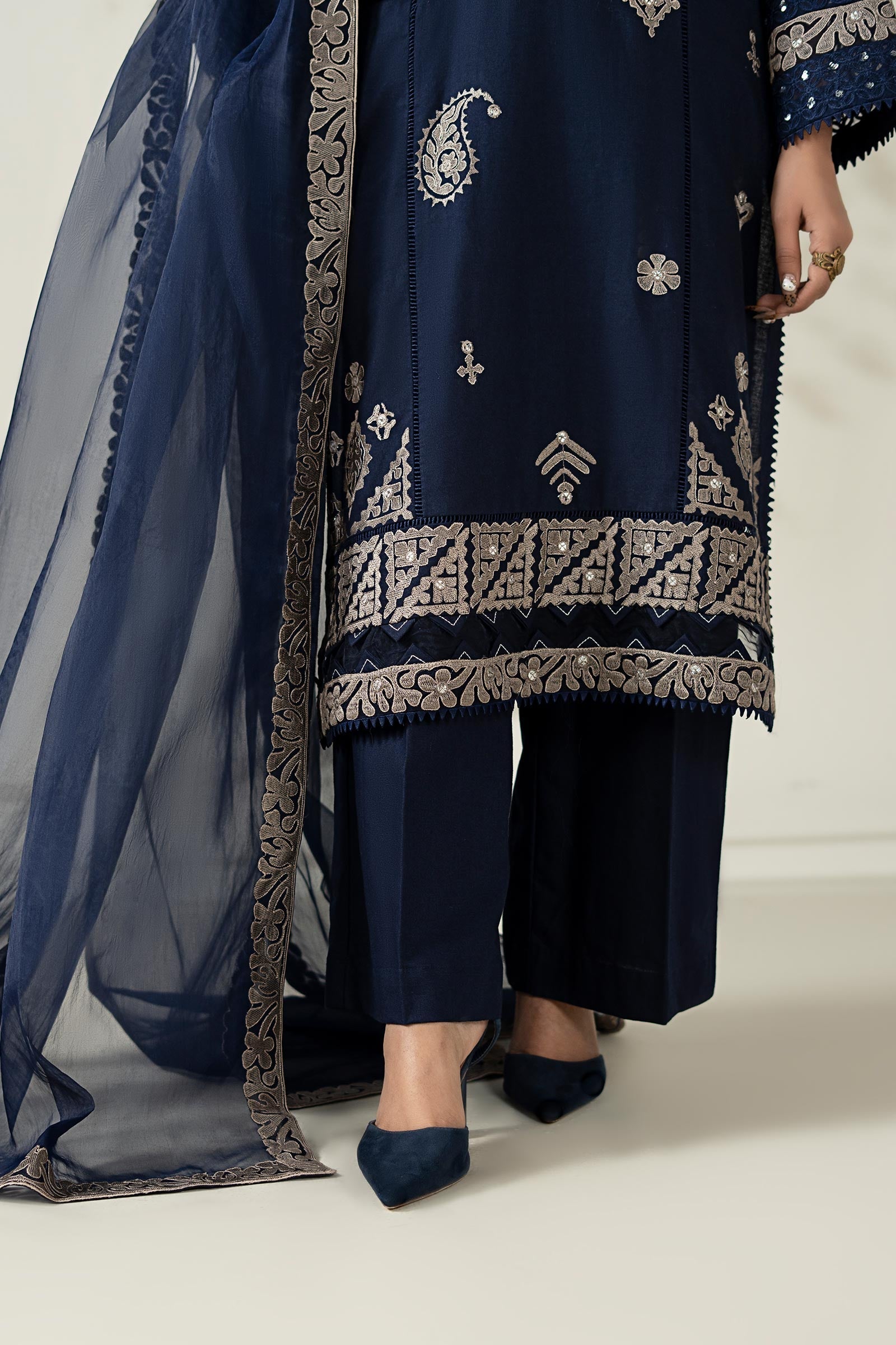 Maria B | Luxury Winter Pret 25 | DW-W25-54-Blue - House Of Hania