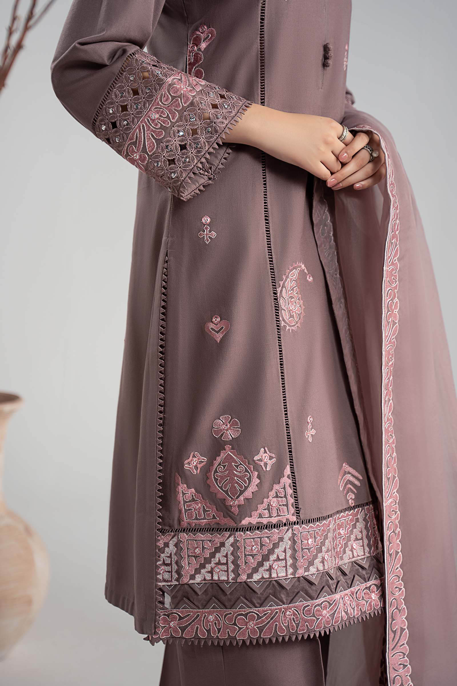 Maria B | Luxury Winter Pret 25 | DW-W25-54-Peachy Pink - House Of Hania