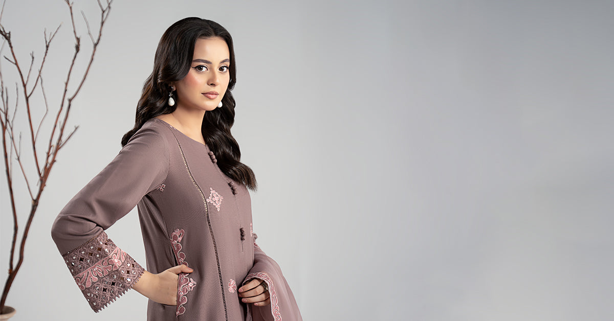 Maria B | Luxury Winter Pret 25 | DW-W25-54-Peachy Pink - House Of Hania