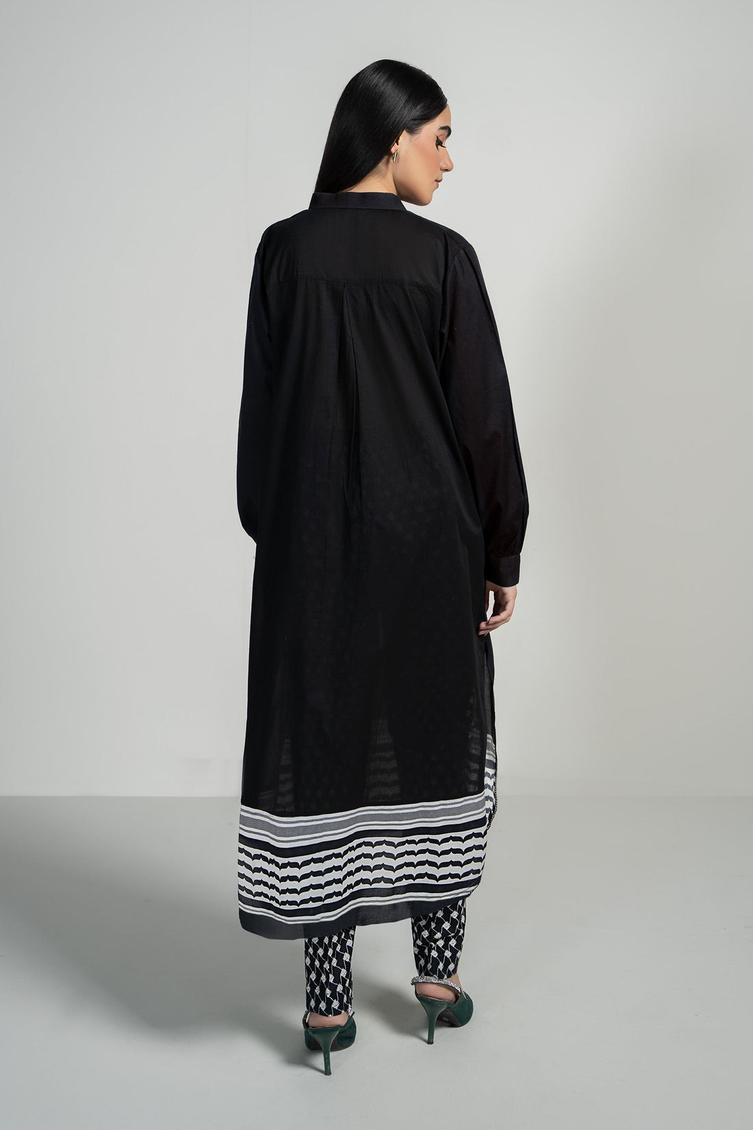Maria B | Luxury Winter Pret 25 | PS-PF24-04-Black - House Of Hania