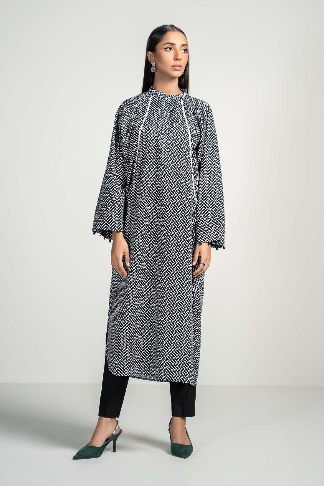 Maria B | Luxury Winter Pret 25 | PS-PF24-09-Black - House Of Hania