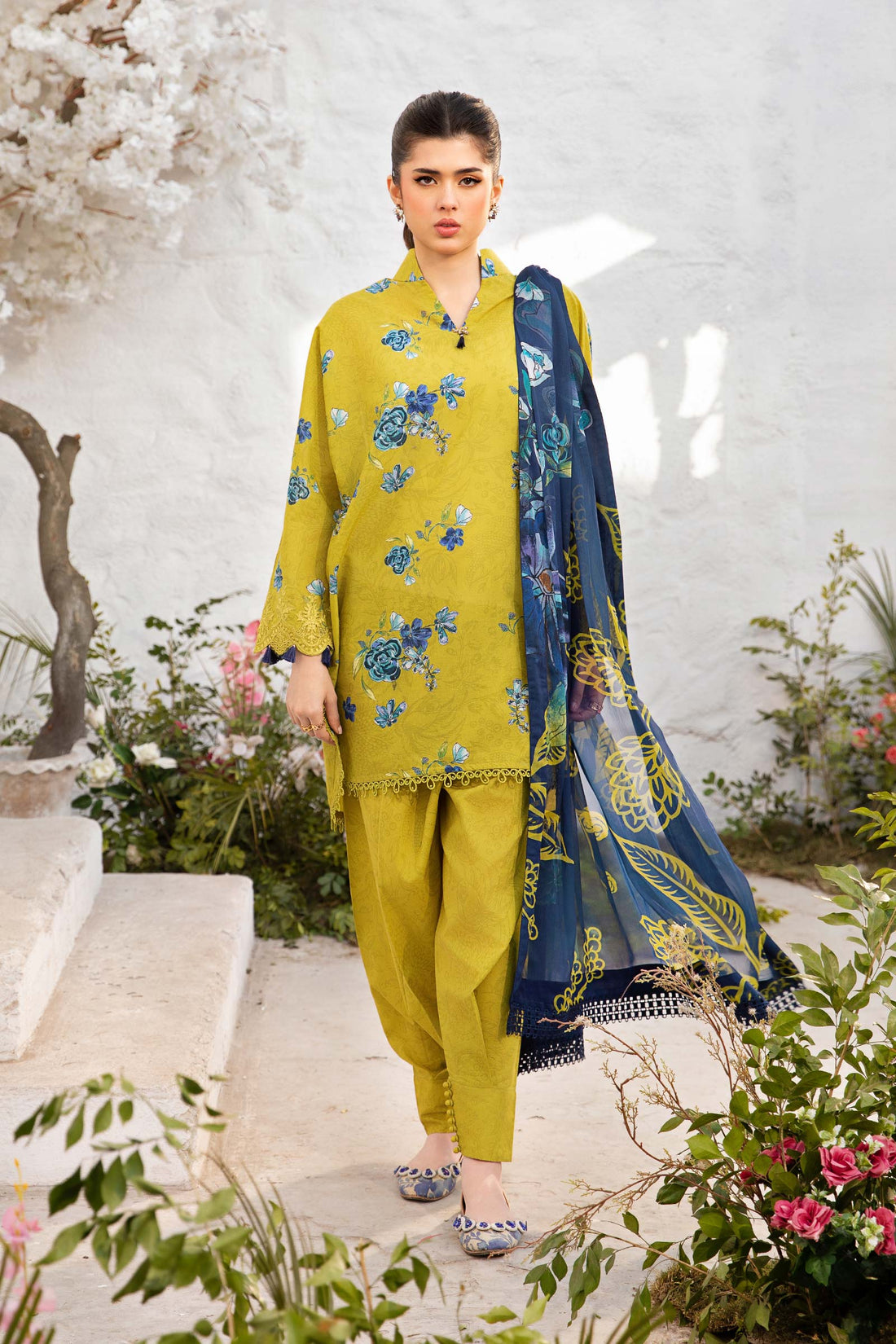 Maria B | M Basic Summer Lawn 25 | MB-CUS25-702A - House Of Hania