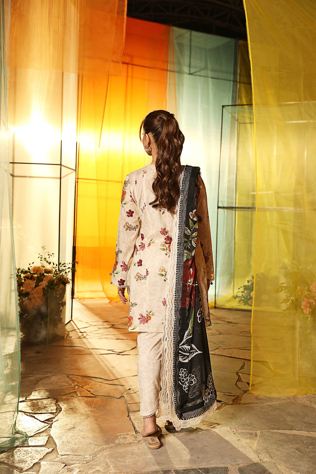 Maria B | M Basic Summer Lawn 25 | MB-CUS25-702B - House Of Hania