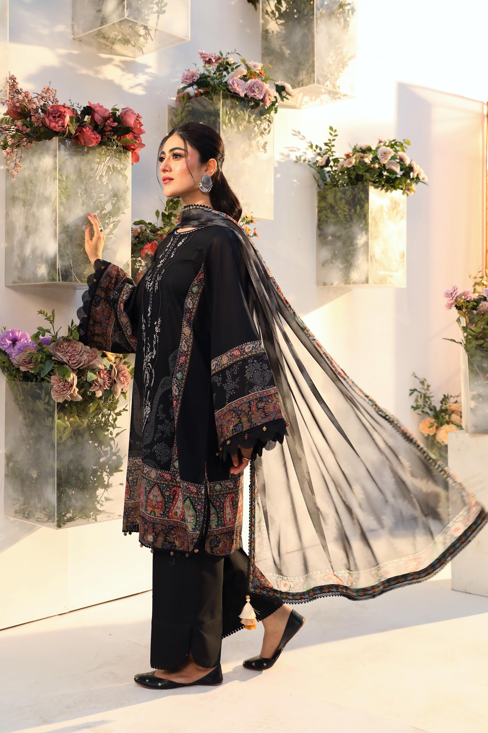 Maria B | M Basic Summer Lawn 25 | MB-CUS25-703A - House Of Hania
