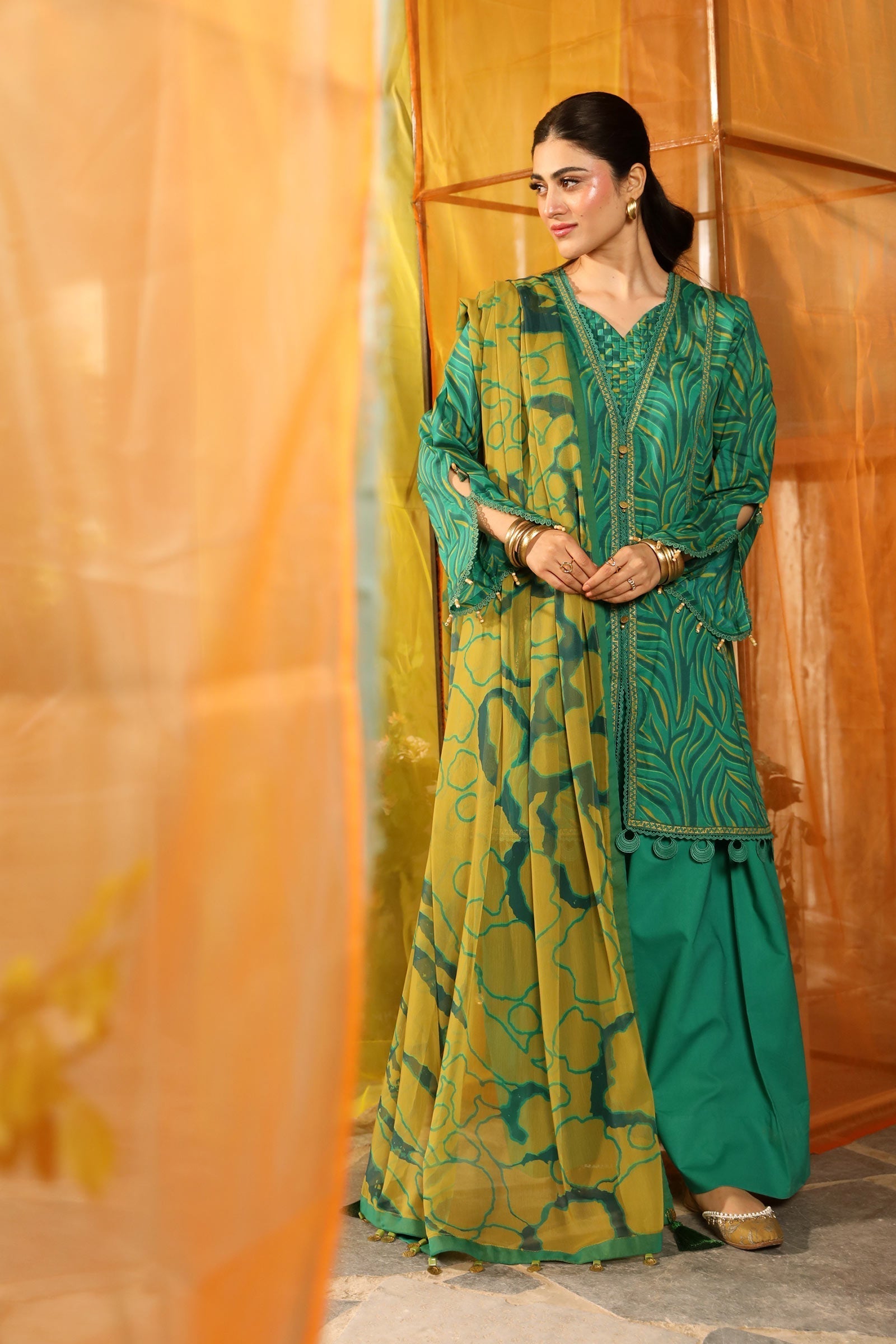 Maria B | M Basic Summer Lawn 25 | MB-CUS25-704A - House Of Hania