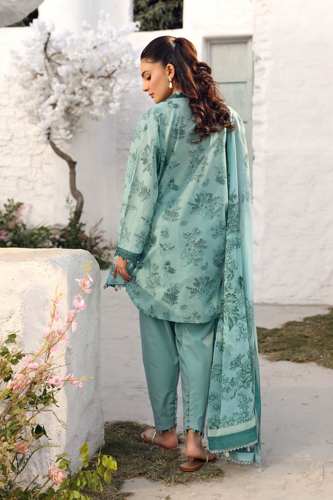 Maria B | M Basic Summer Lawn 25 | MB-CUS25-708B - House Of Hania