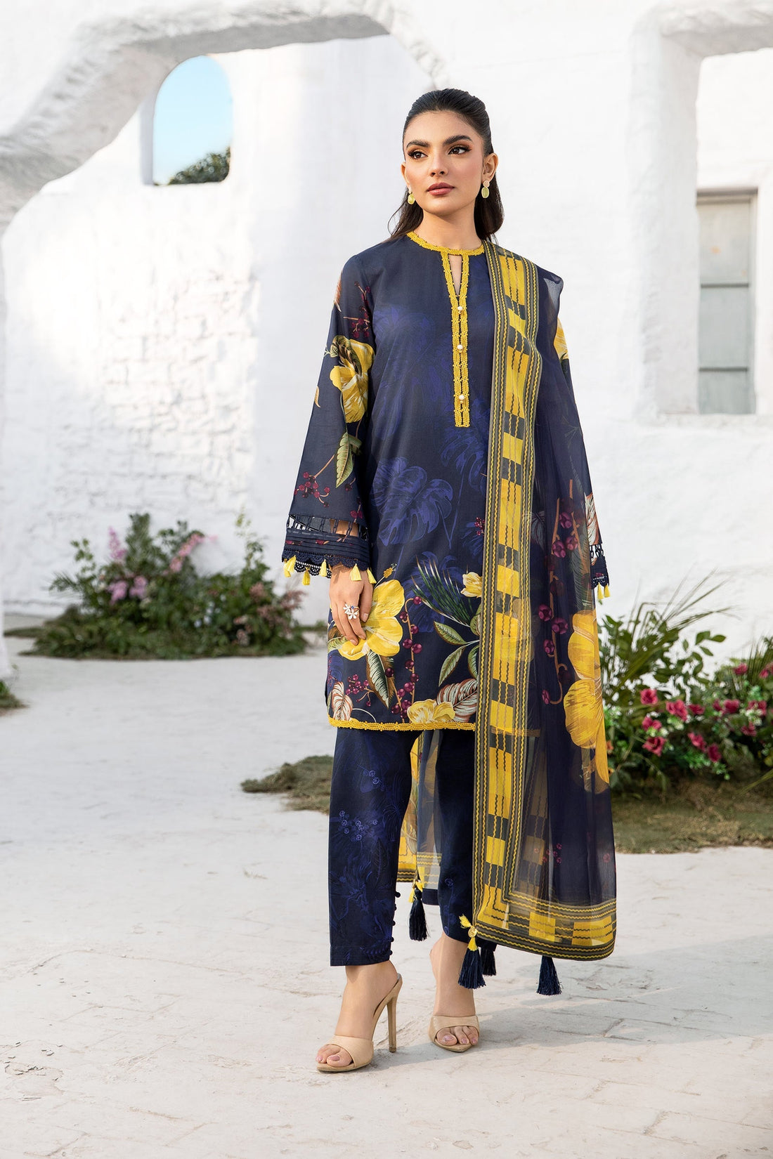 Maria B | M Basic Summer Lawn 25 | MB-CUS25-710B - House Of Hania