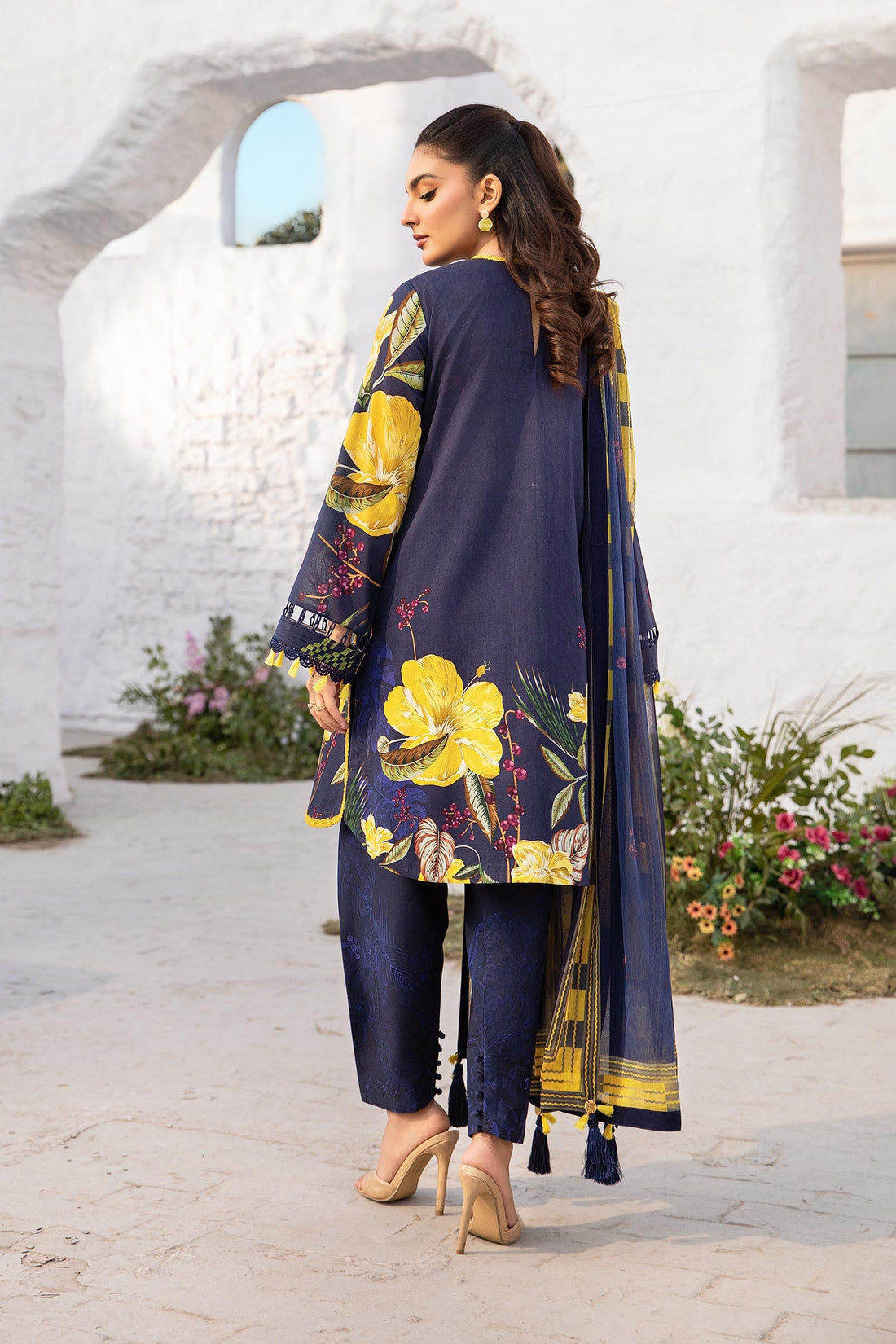 Maria B | M Basic Summer Lawn 25 | MB-CUS25-710B - House Of Hania