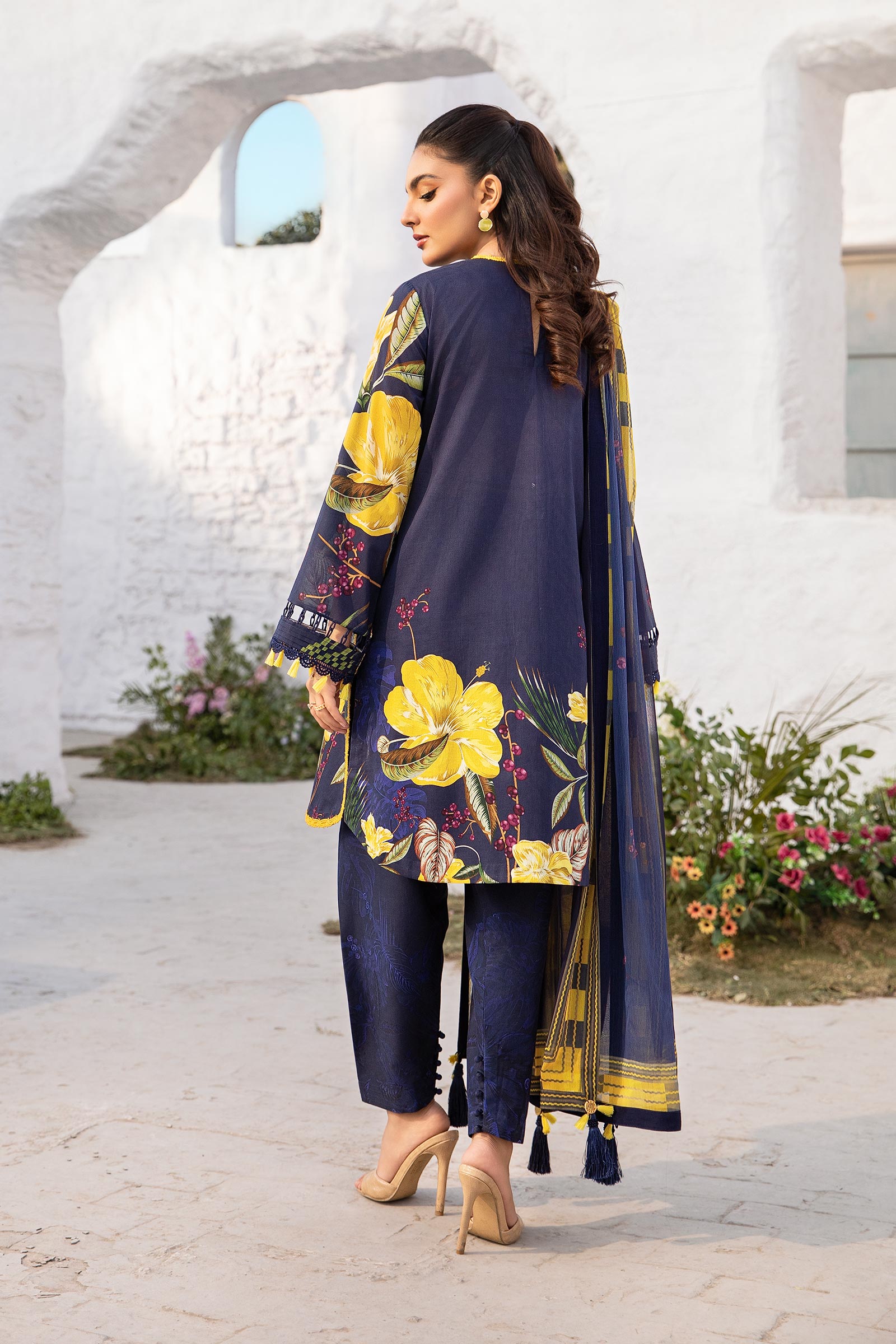 Maria B | M Basic Summer Lawn 25 | MB-CUS25-710B - House Of Hania
