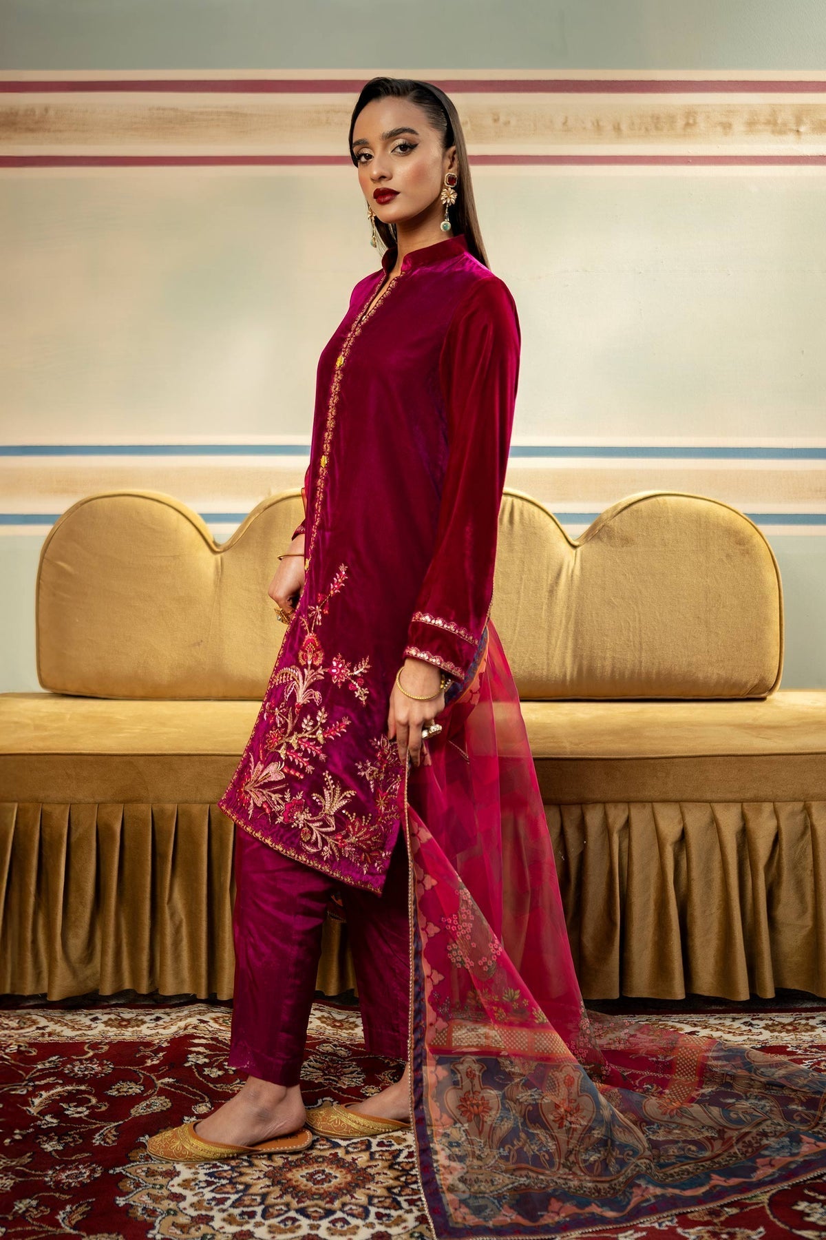 Maria B | M Basics Festive Velvet | MB-USW24-605 - House Of Hania