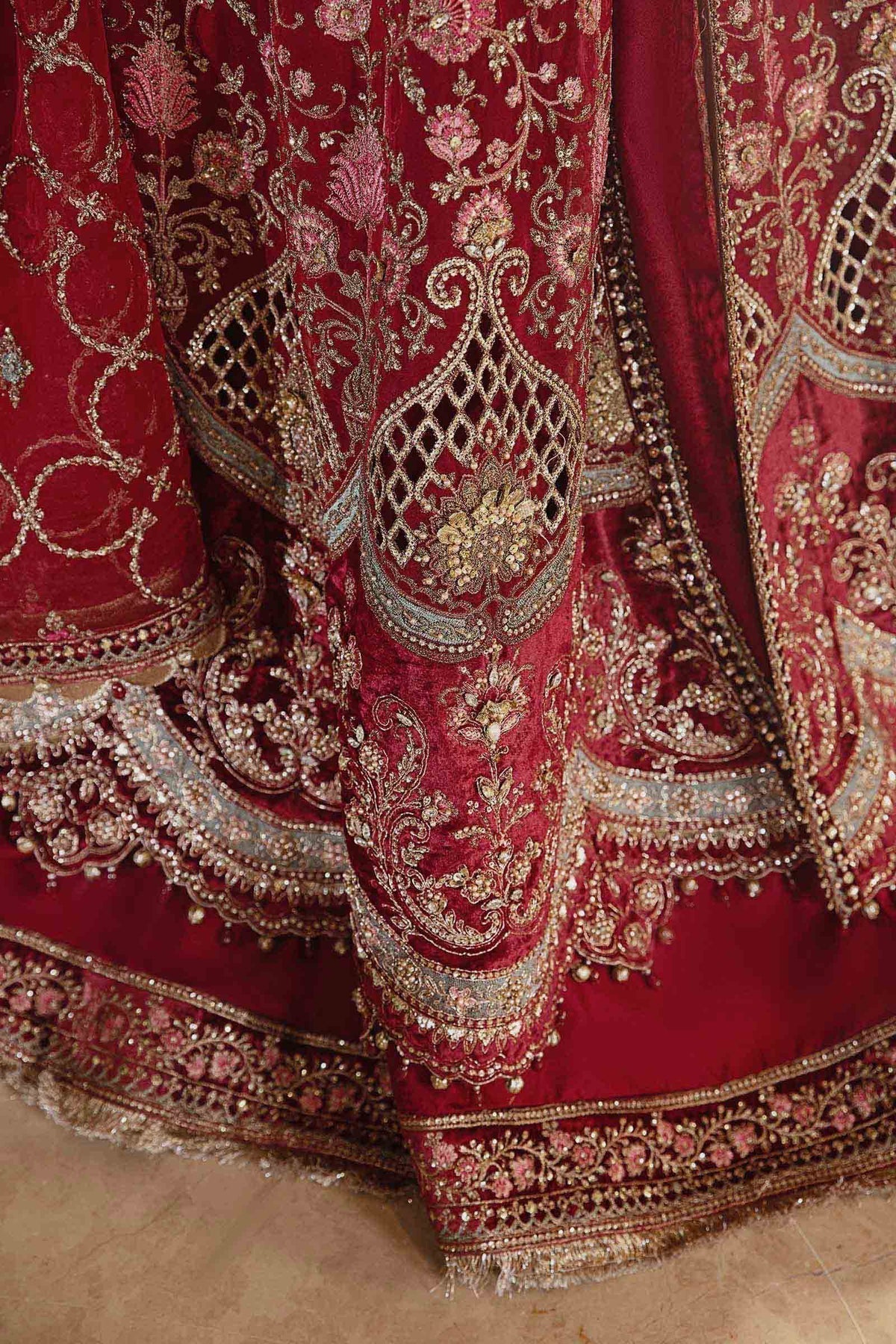 Maria B | Mbroidered Formals 24 | Organza Suit | BD-2908 - House Of Hania