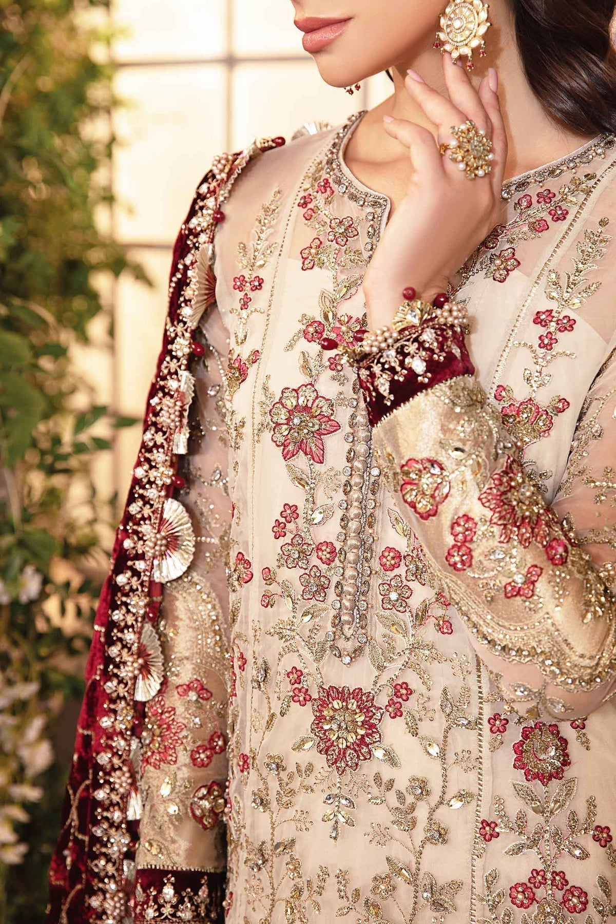 Maria B | Mbroidered Formals 24 | Velvet Suit | BD-2905 - House Of Hania