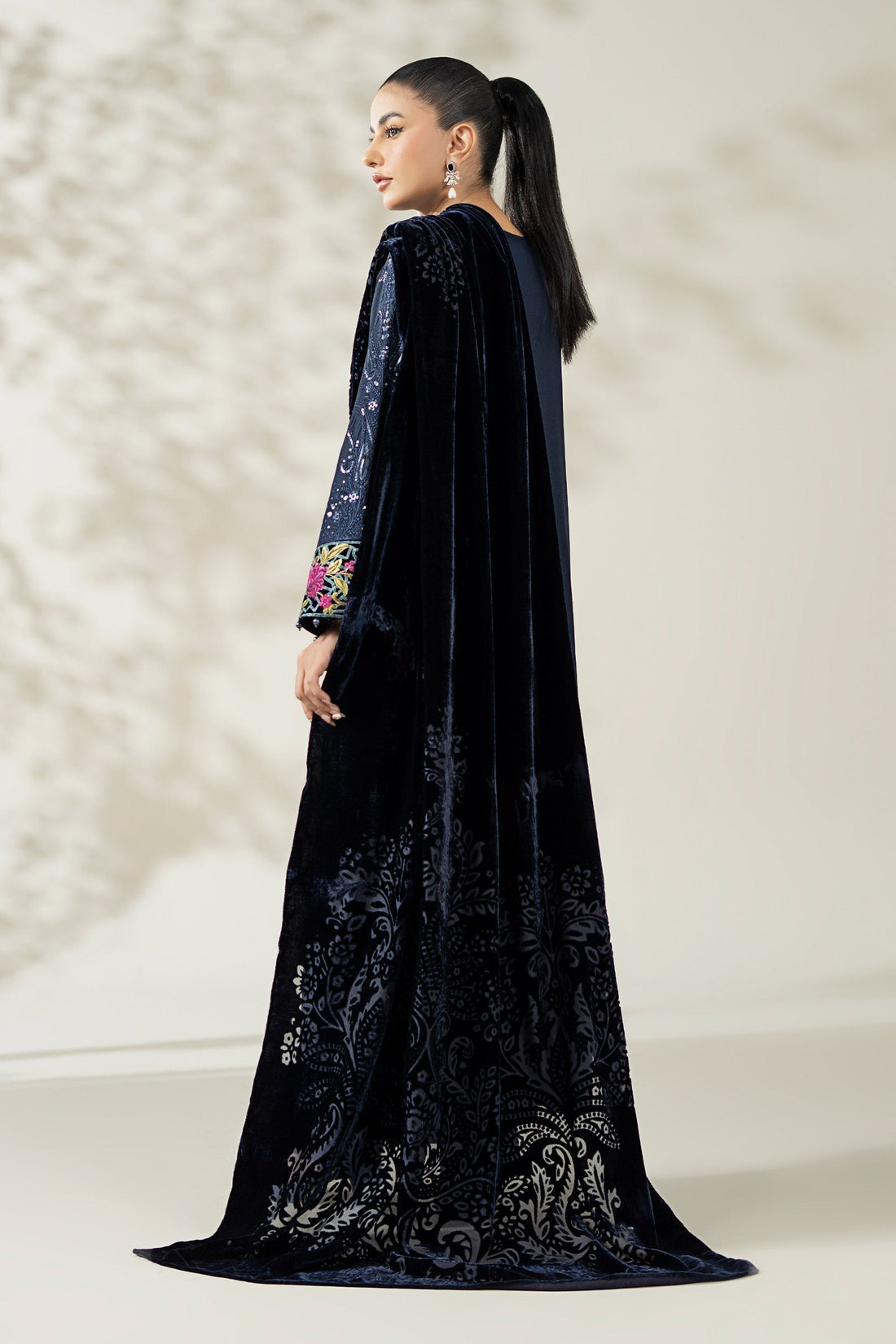 Maria B | Pre Fall Dresses | 3 Piece Embroidered Linen Suit VV - House Of Hania