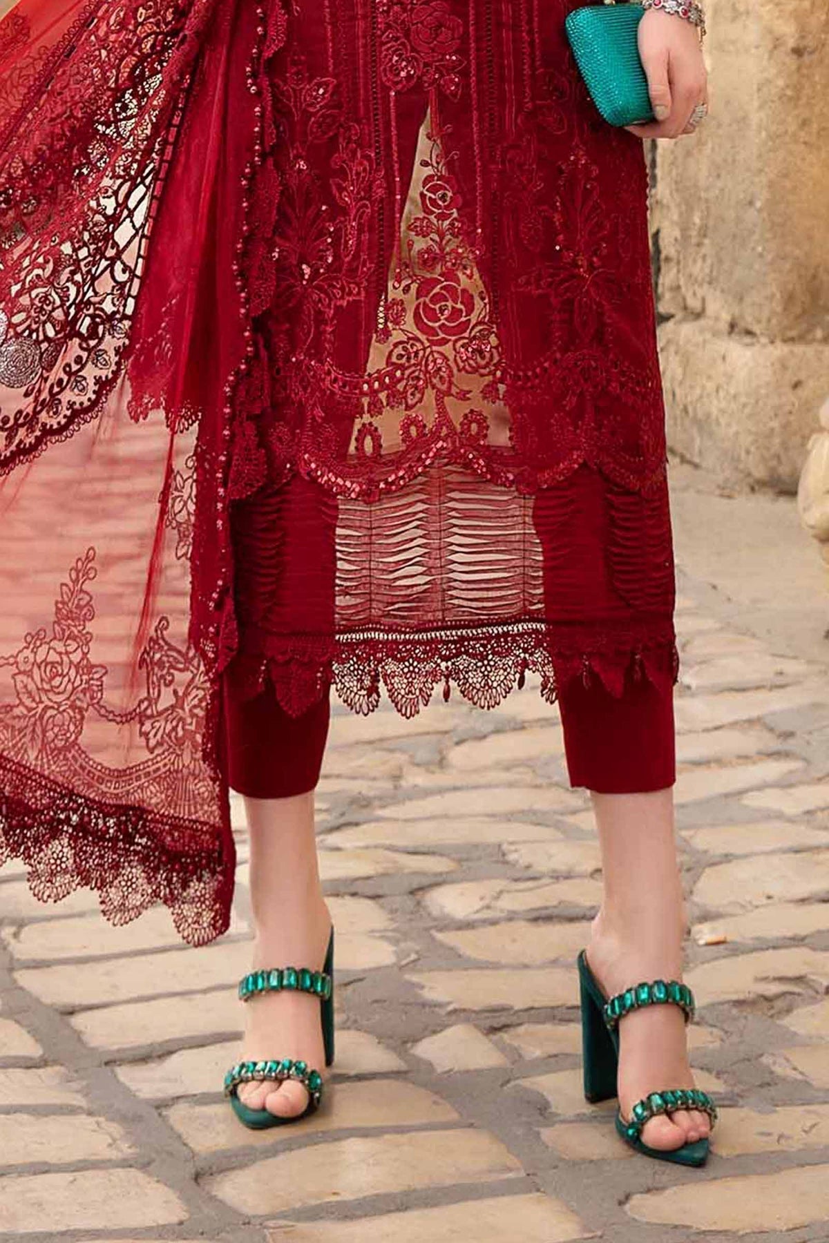 Maria B | Voyage a' Luxe Lawn | D-2401-B - House Of Hania