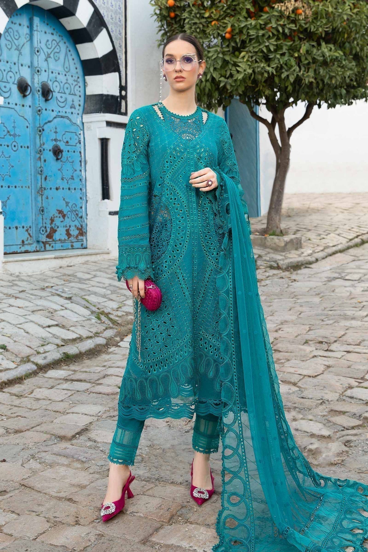 Maria B | Voyage a' Luxe Lawn | D-2402-A - House Of Hania