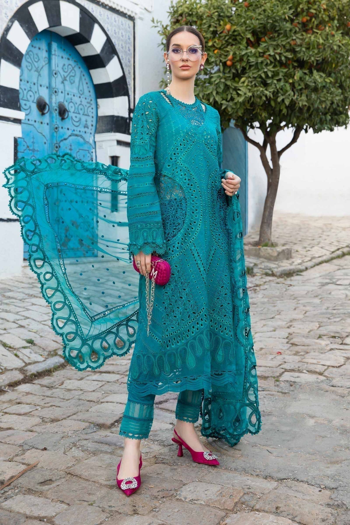 Maria B | Voyage a' Luxe Lawn | D-2402-A - House Of Hania