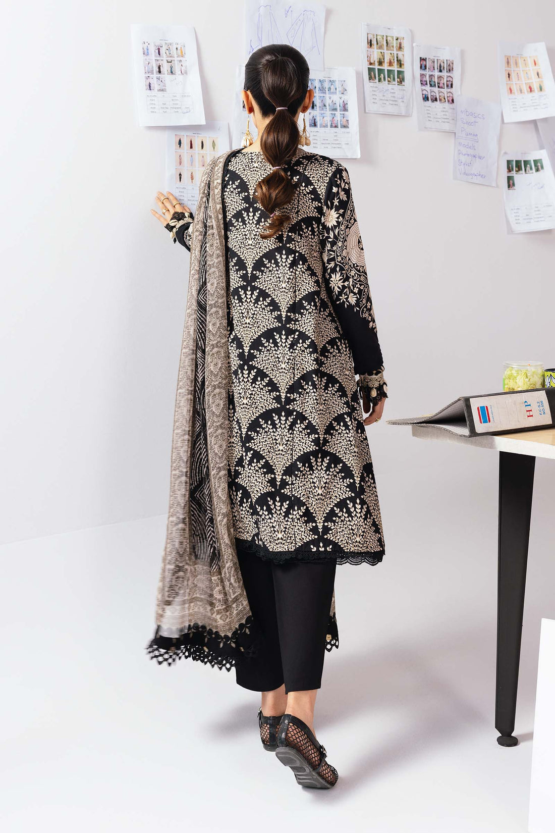 Maria B | Winter Basics 25 | MB-CUS25-1108A - House Of Hania