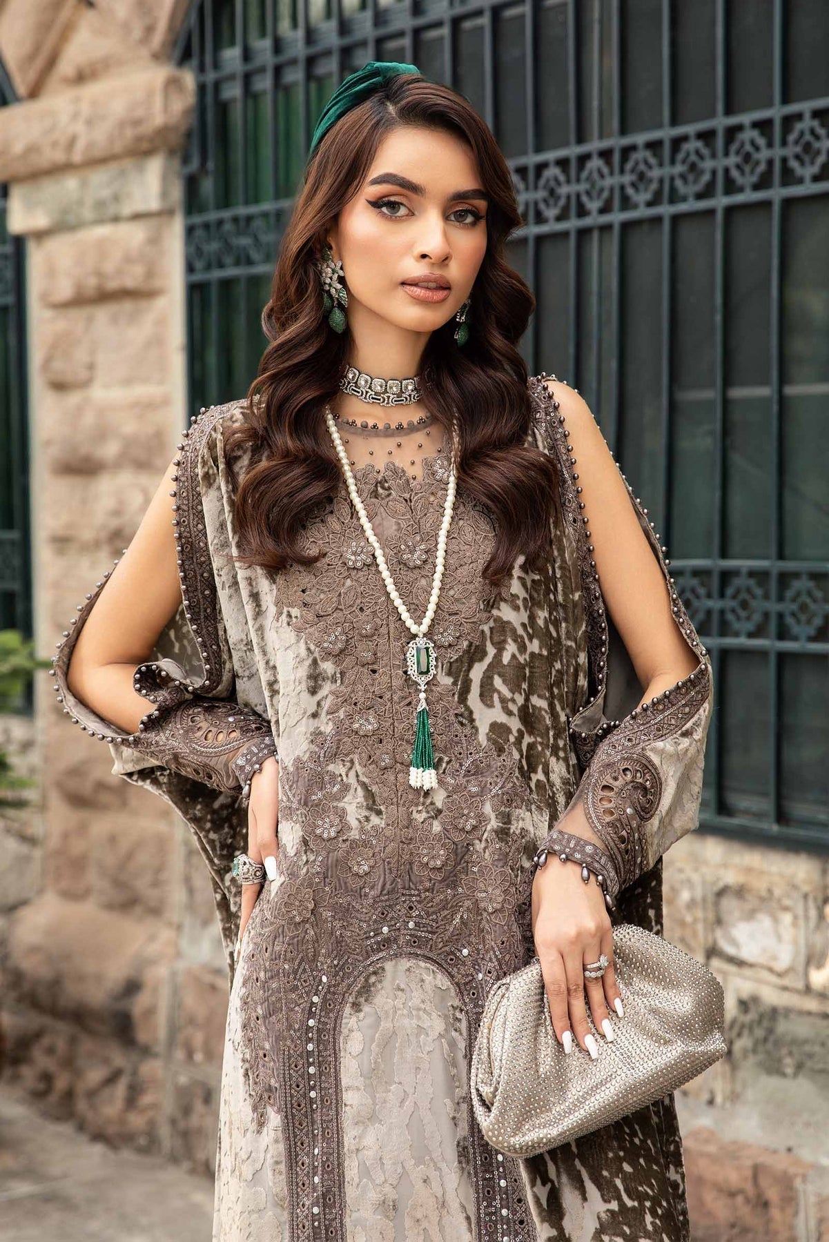 Maria B | Winter Luxe 24 | DL-1201 - House Of Hania