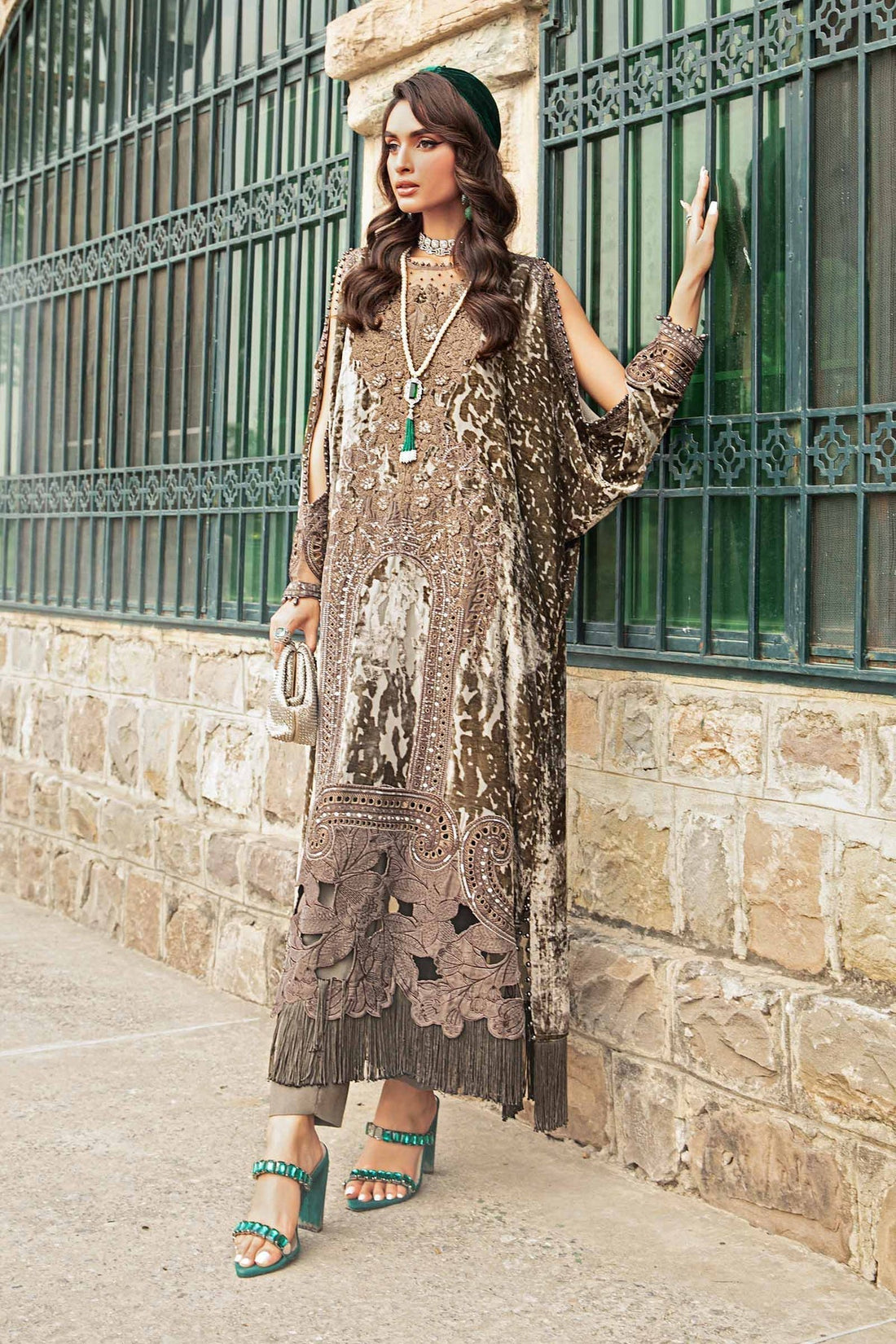 Maria B | Winter Luxe 24 | DL-1201 - House Of Hania