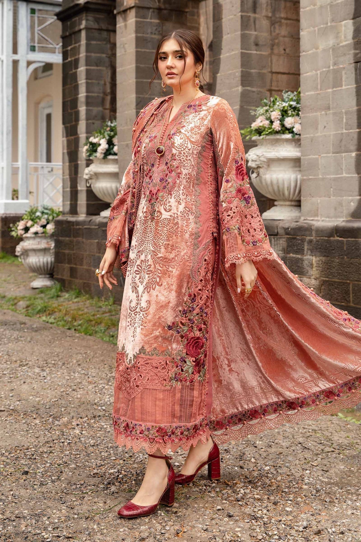 Maria B | Winter Luxe 24 | DL-1206 - House Of Hania