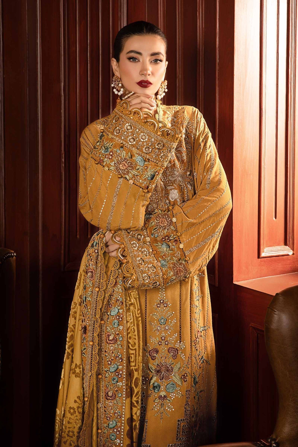 Maria B | Winter Luxe 24 | DL-1207 - House Of Hania