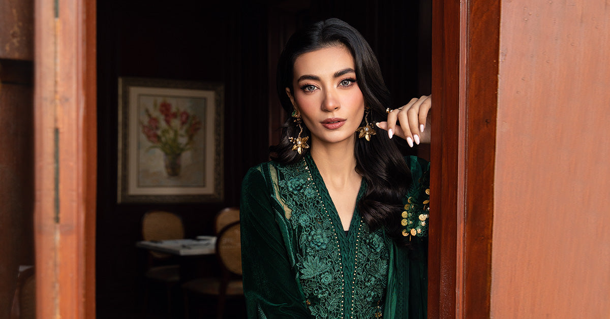 Maria B | Winter Luxe 24 | DL-1212 - House Of Hania