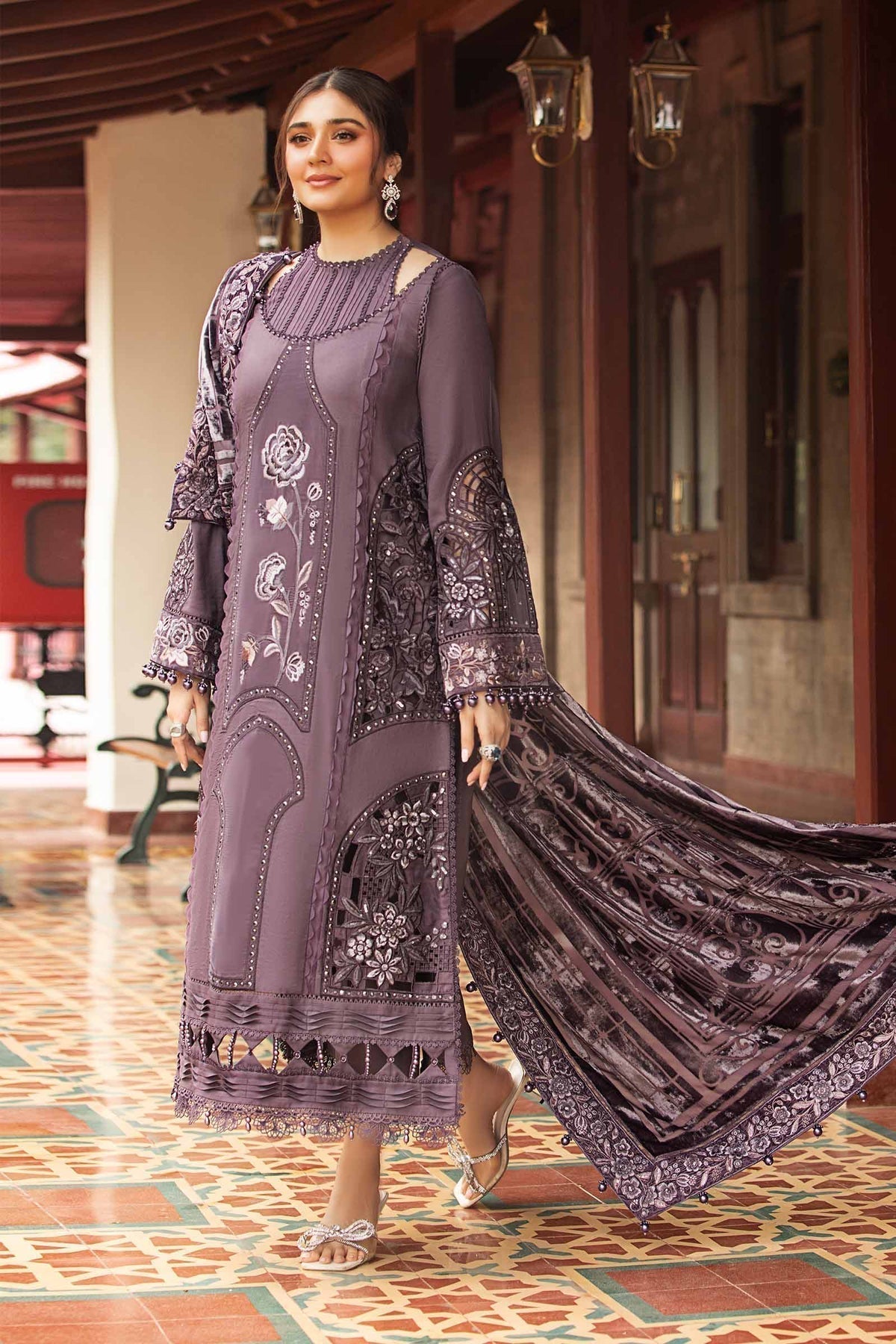 Maria B | Winter Luxe 24 | Velvet DL-1202 - House Of Hania