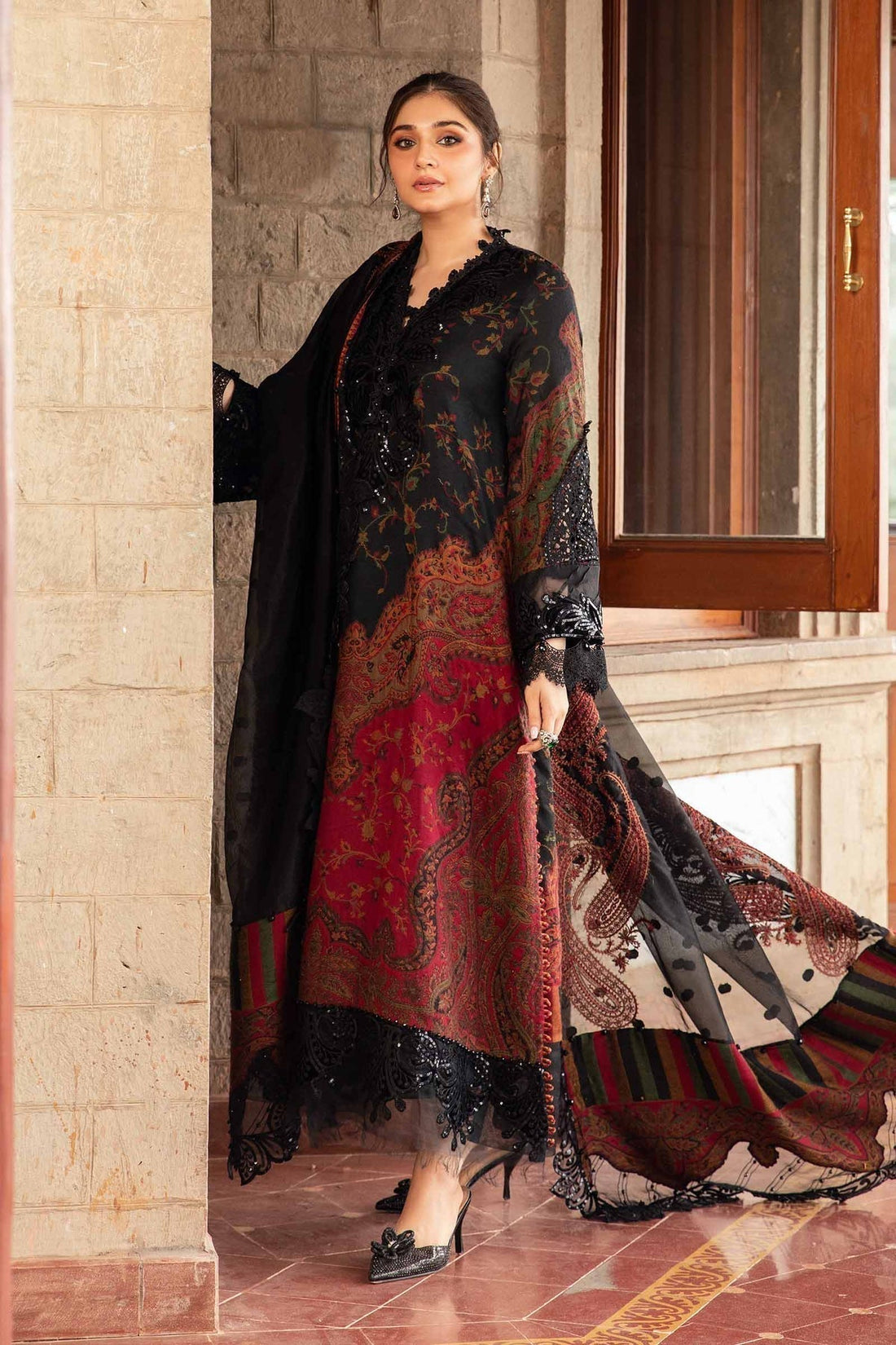 Maria B | Winter Luxe 24 | Velvet DL-1204 - House Of Hania