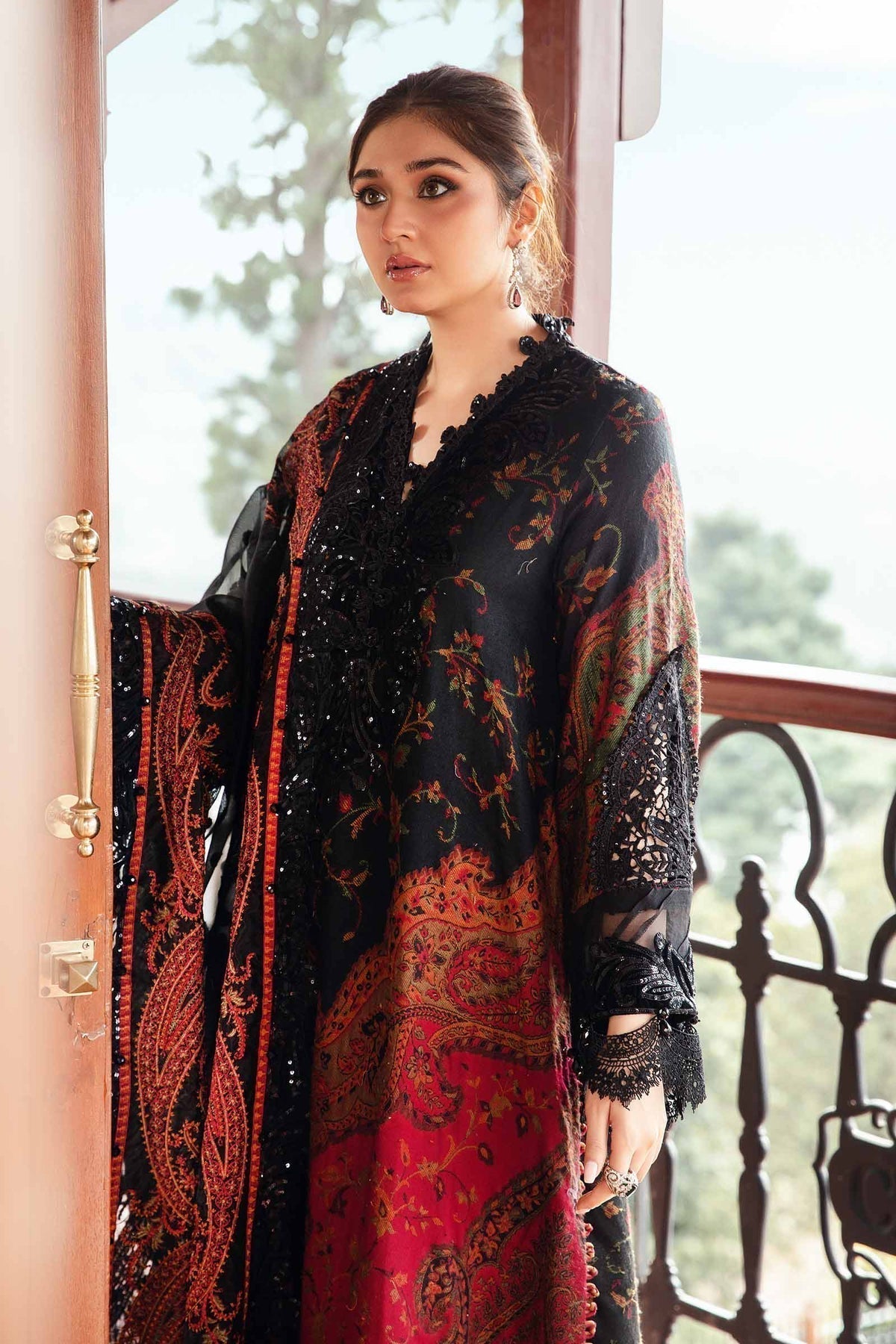 Maria B | Winter Luxe 24 | Velvet DL-1204 - House Of Hania