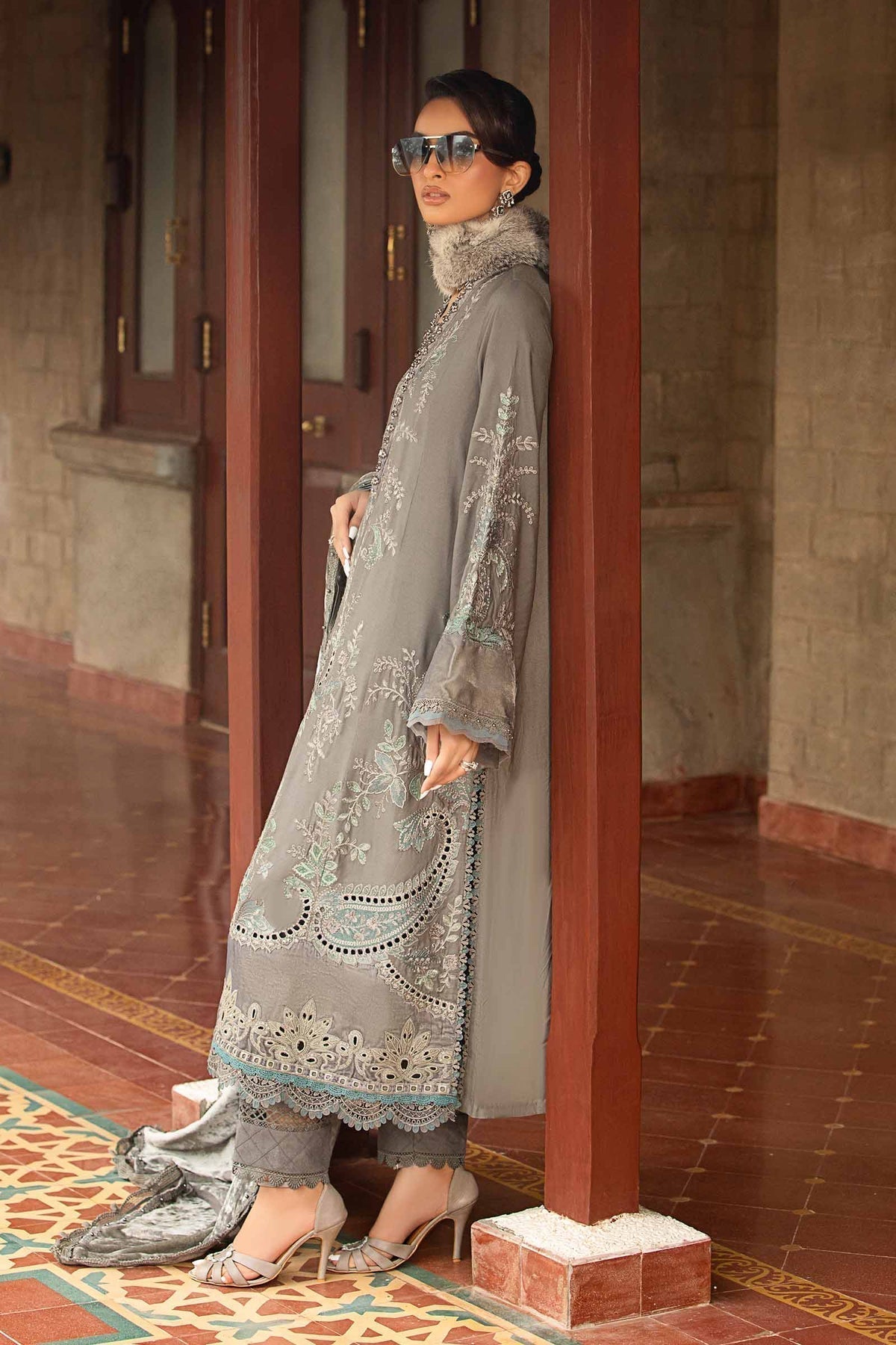 Maria B | Winter Luxe 24 | Velvet DL-1209 - House Of Hania
