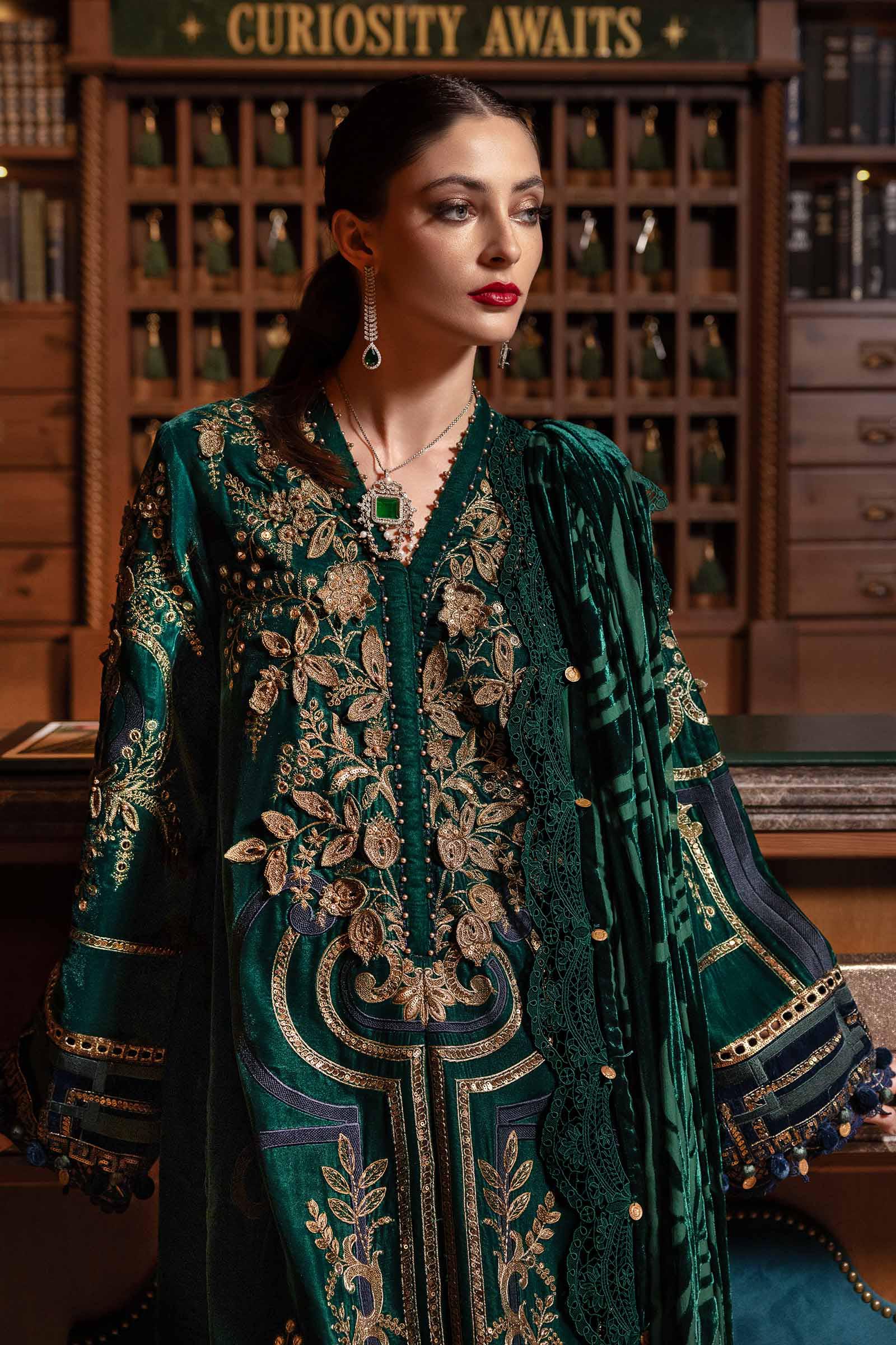 Maria B | Winter Luxe 25 | WL-1302 - House Of Hania