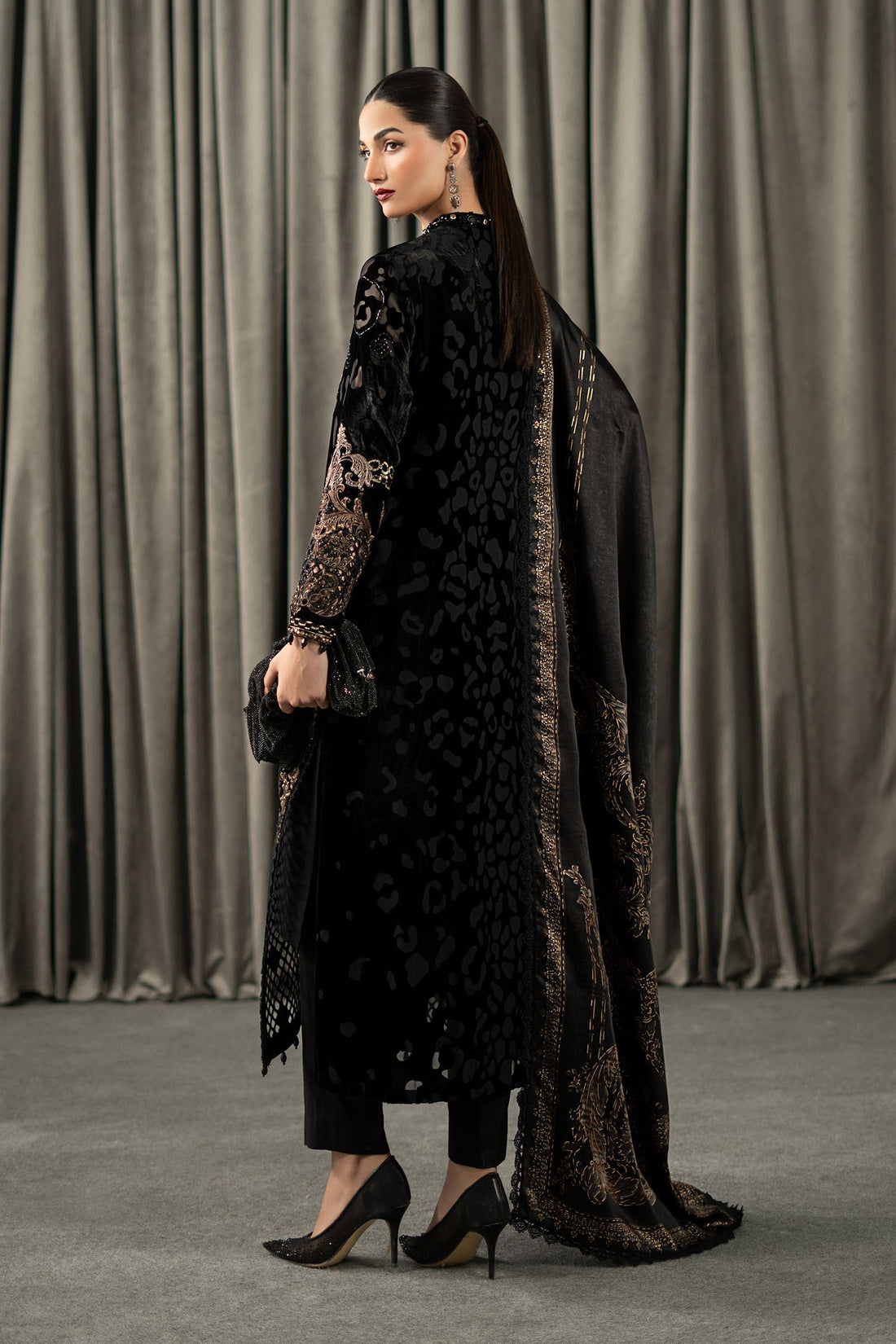Maria B | Winter Luxe Pret 25 | WLS-1301-Black and Gold - House Of Hania