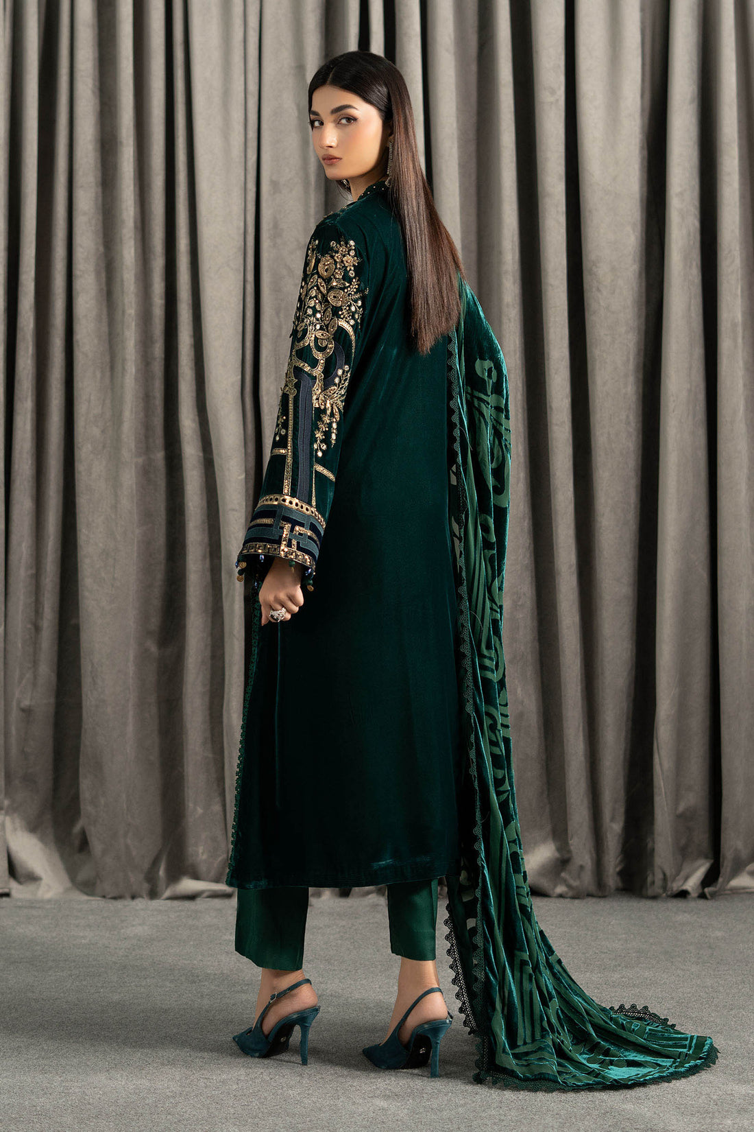 Maria B | Winter Luxe Pret 25 | WLS-1302-Emerald Green - House Of Hania