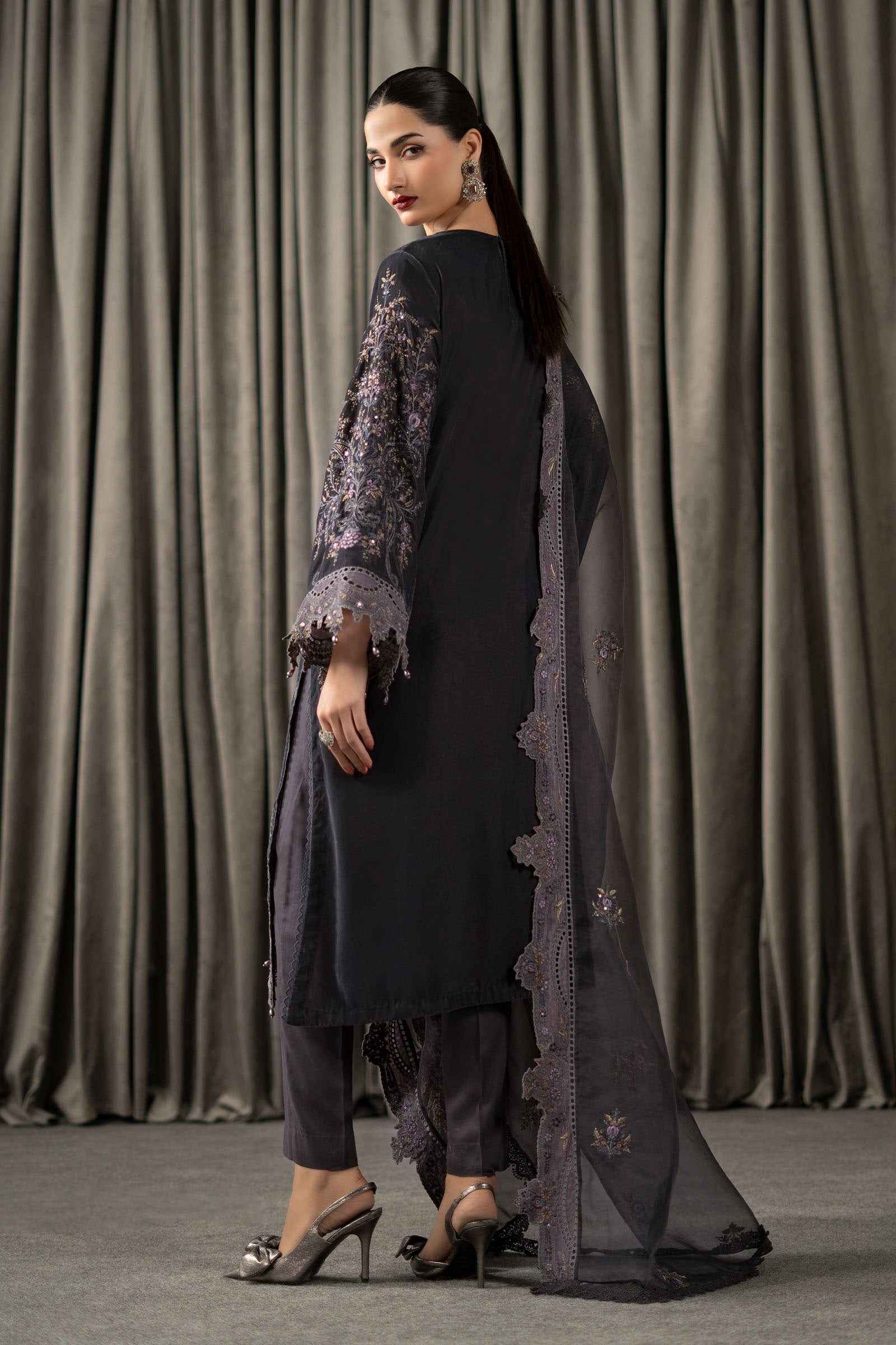 Maria B | Winter Luxe Pret 25 | WLS-1305 - House Of Hania
