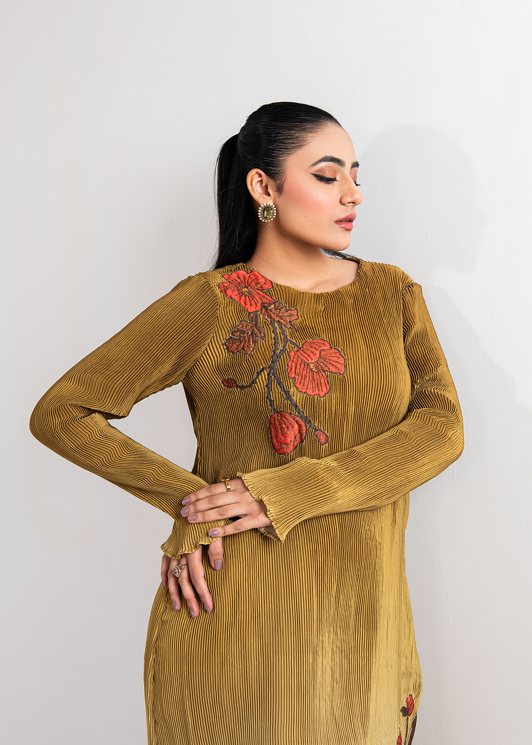 Maria Osama Khan | Claire Pleated Silk | Honeycomb - House Of Hania