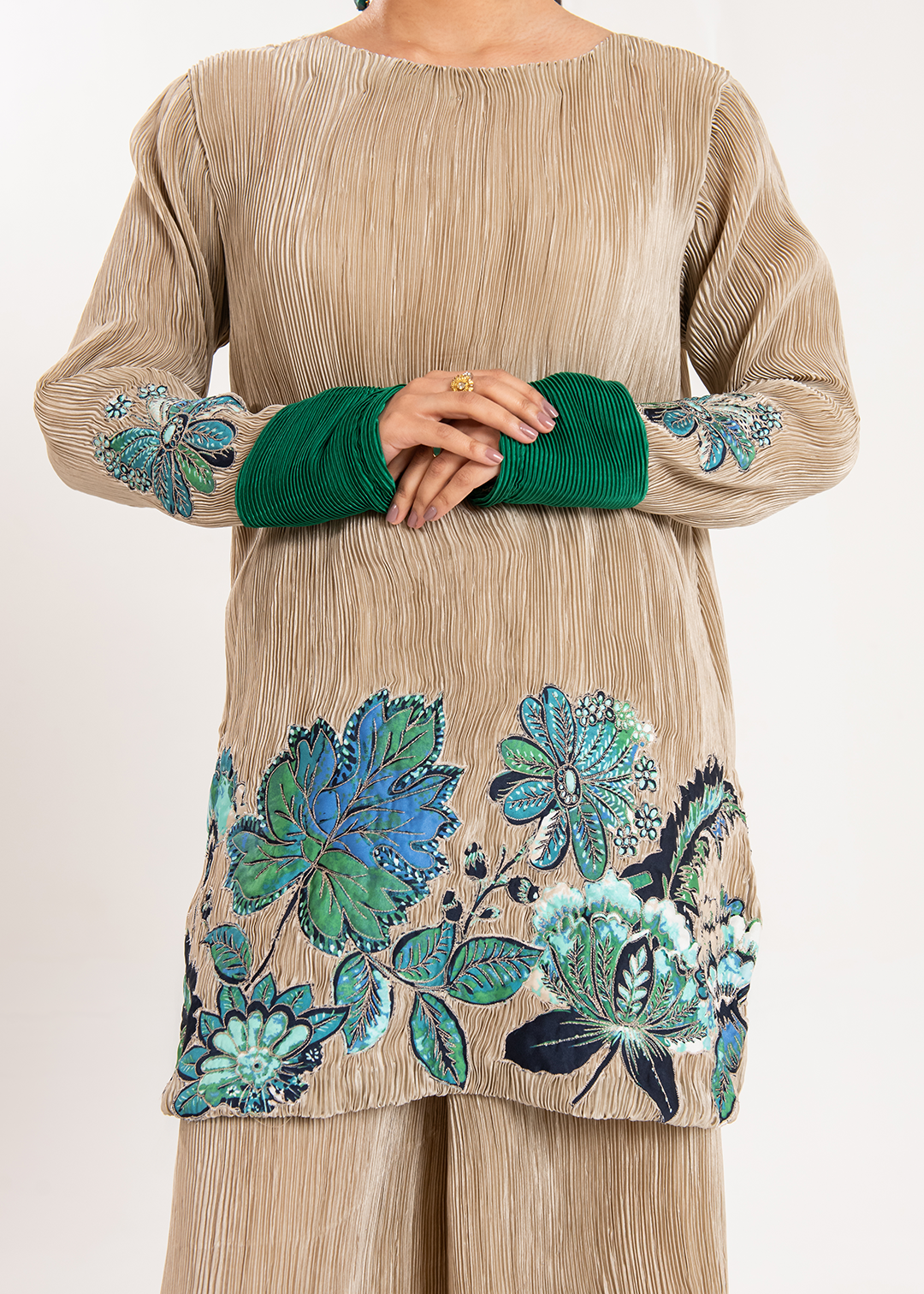 Maria Osama Khan | Claire Pleated Silk | Stardust - House Of Hania