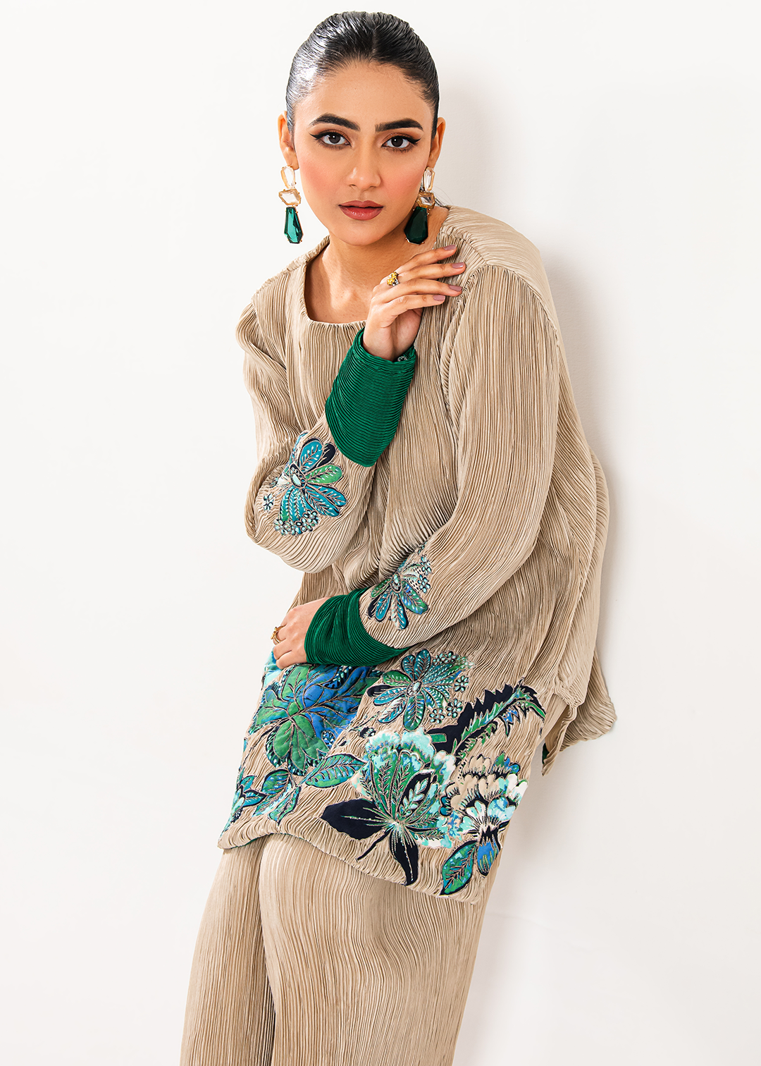 Maria Osama Khan | Claire Pleated Silk | Stardust - House Of Hania