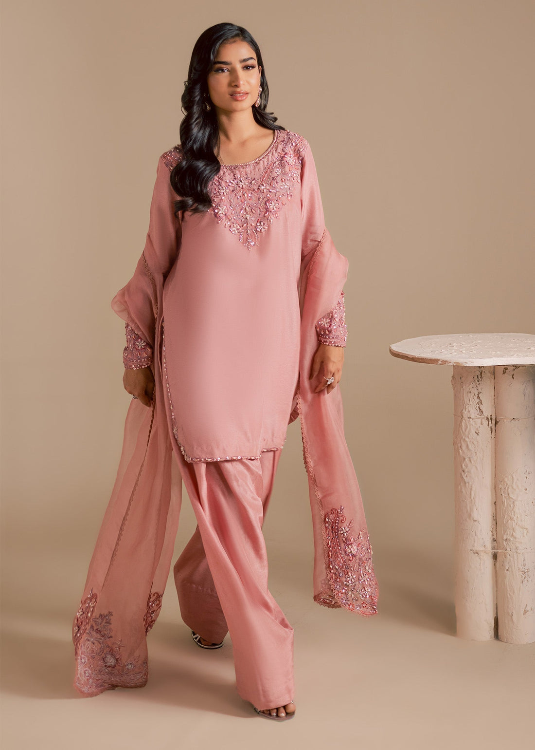 Maria Osama Khan | Noir Bliss Luxury Formals | Blush Dew - House Of Hania