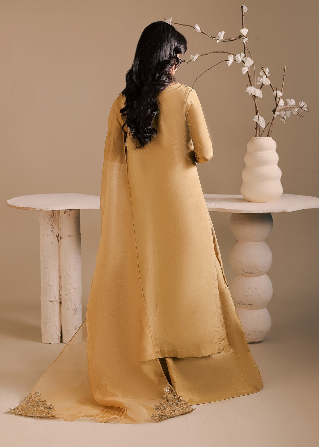 Maria Osama Khan | Noir Bliss Luxury Formals | Golden Ember - House Of Hania