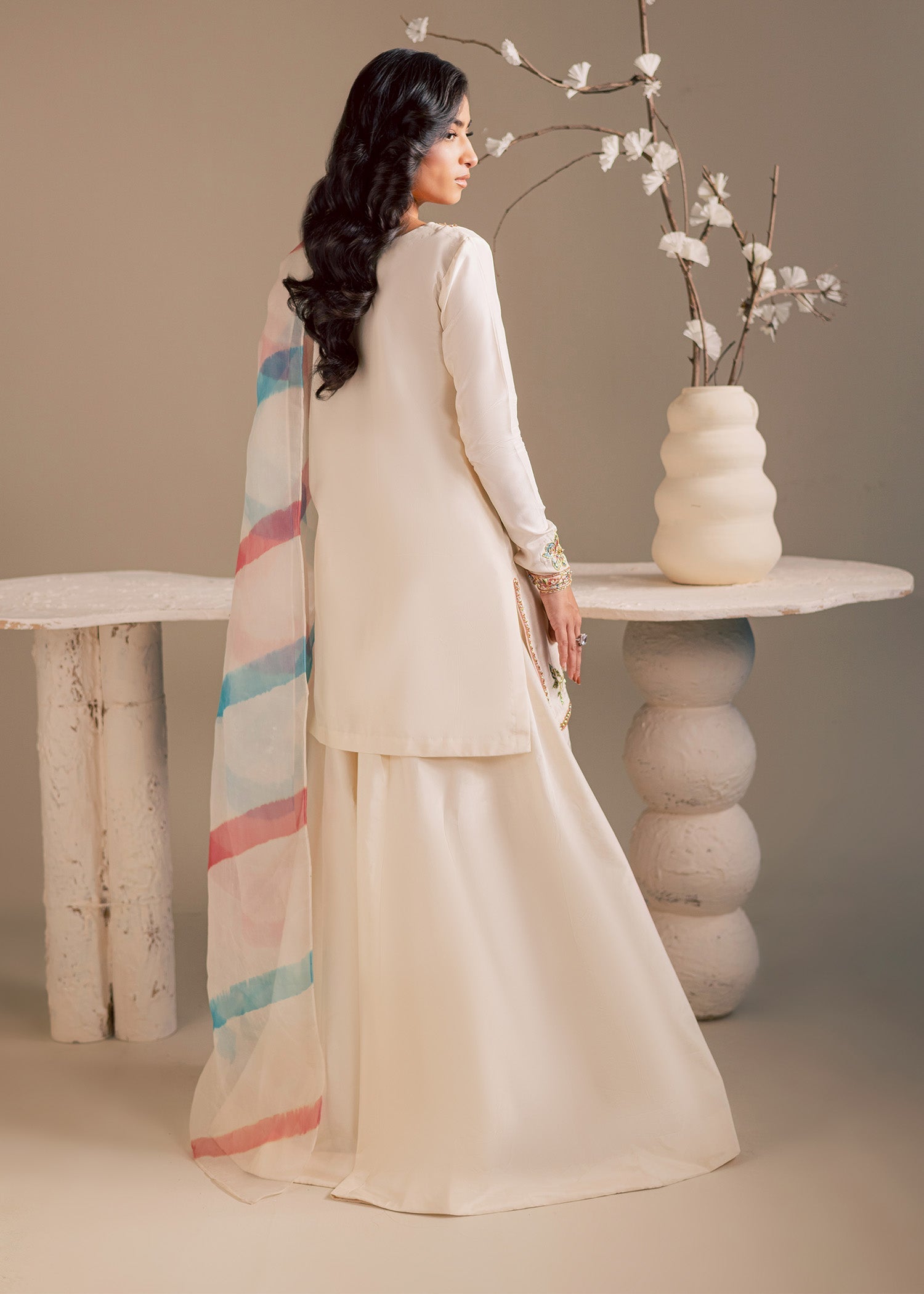 Maria Osama Khan | Noir Bliss Luxury Formals | Pearl Whisper - House Of Hania