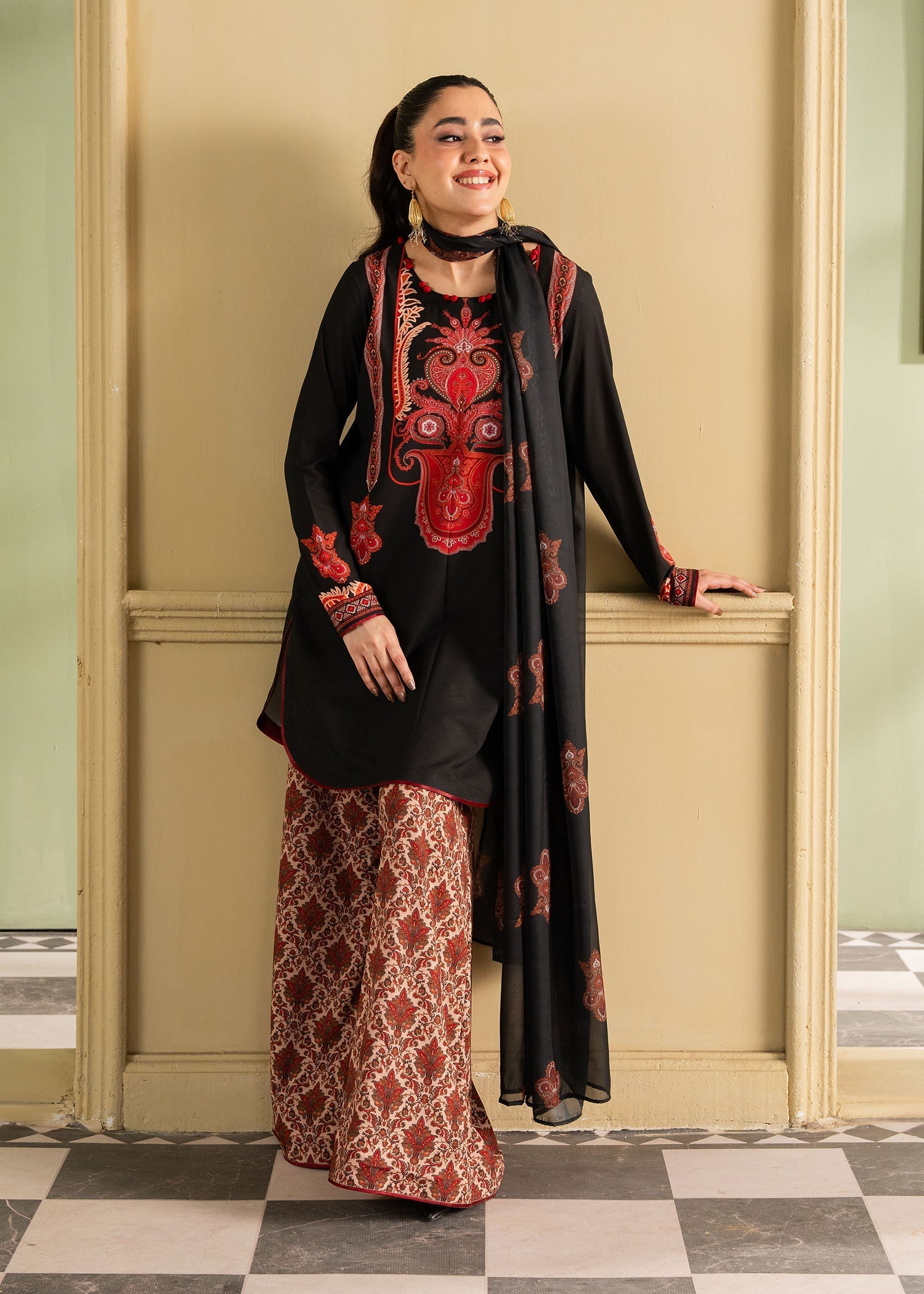 Maria Osama Khan | Retro'26 | Fiora - House Of Hania