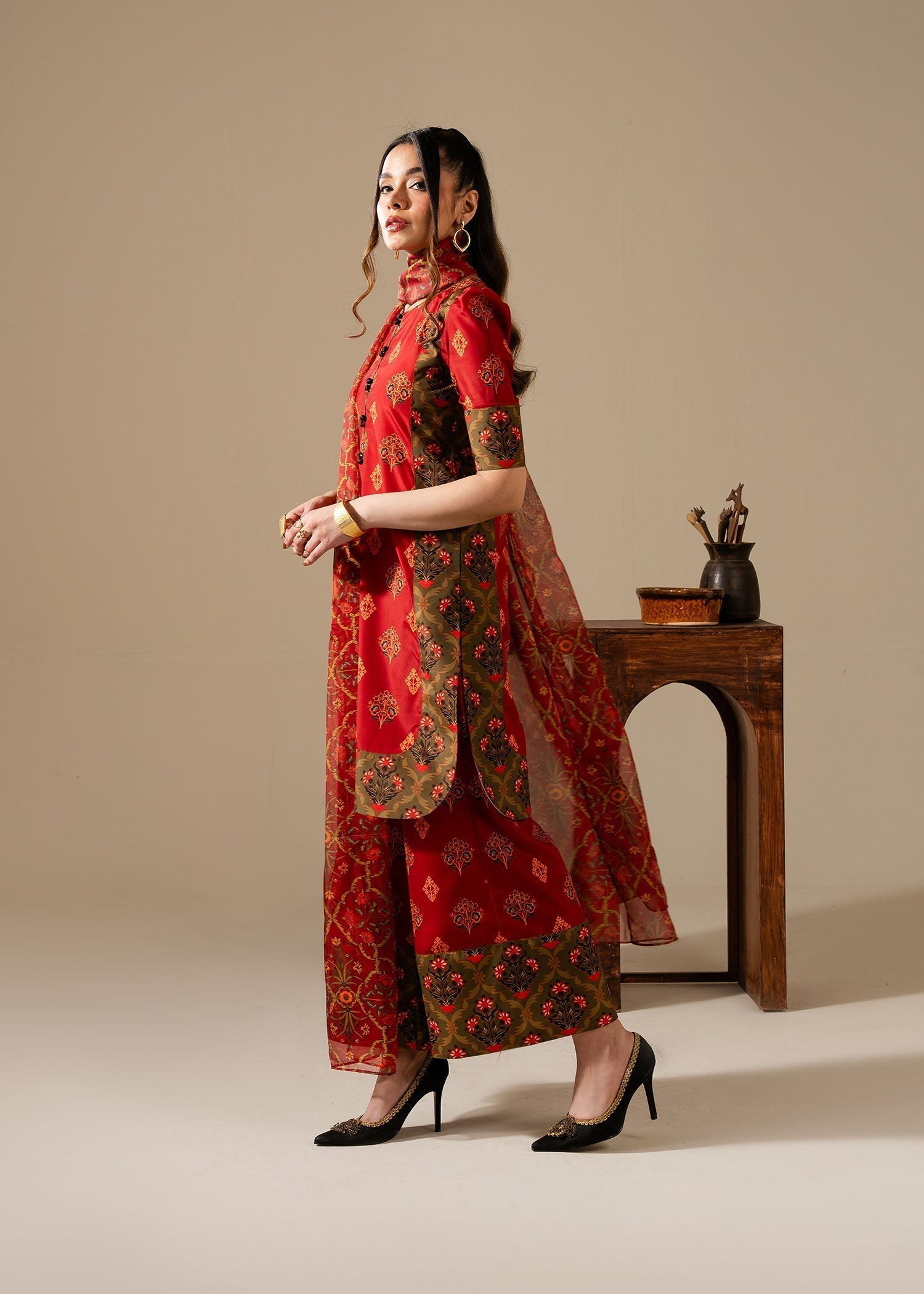 Maria Osama Khan | Retro Vol 3 | Bloom - House Of Hania