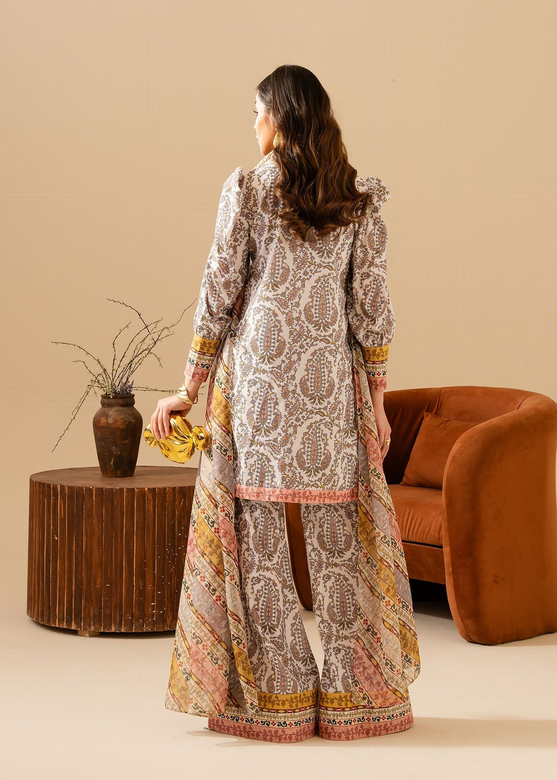 Maria Osama Khan | Retro Vol 3 | Milan - House Of Hania