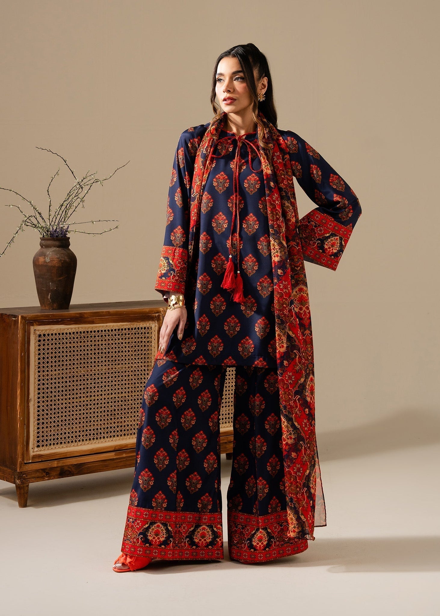 Maria Osama Khan | Retro Vol 3 | Milania - House Of Hania