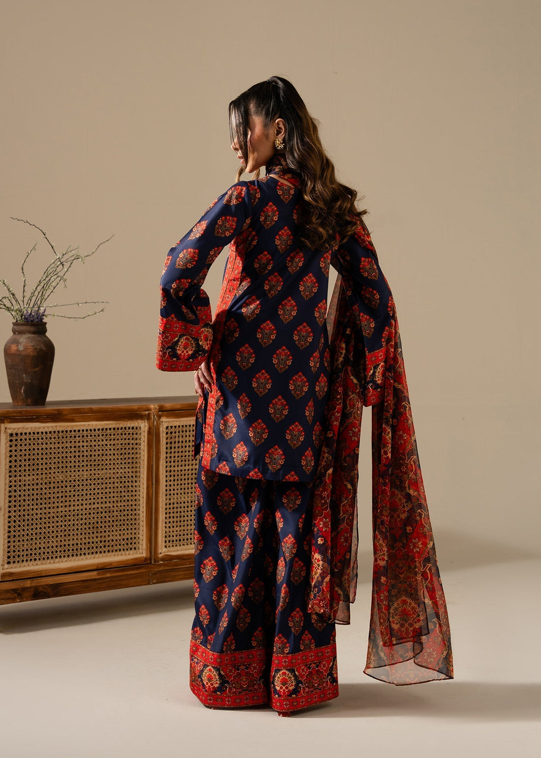 Maria Osama Khan | Retro Vol 3 | Milania - House Of Hania