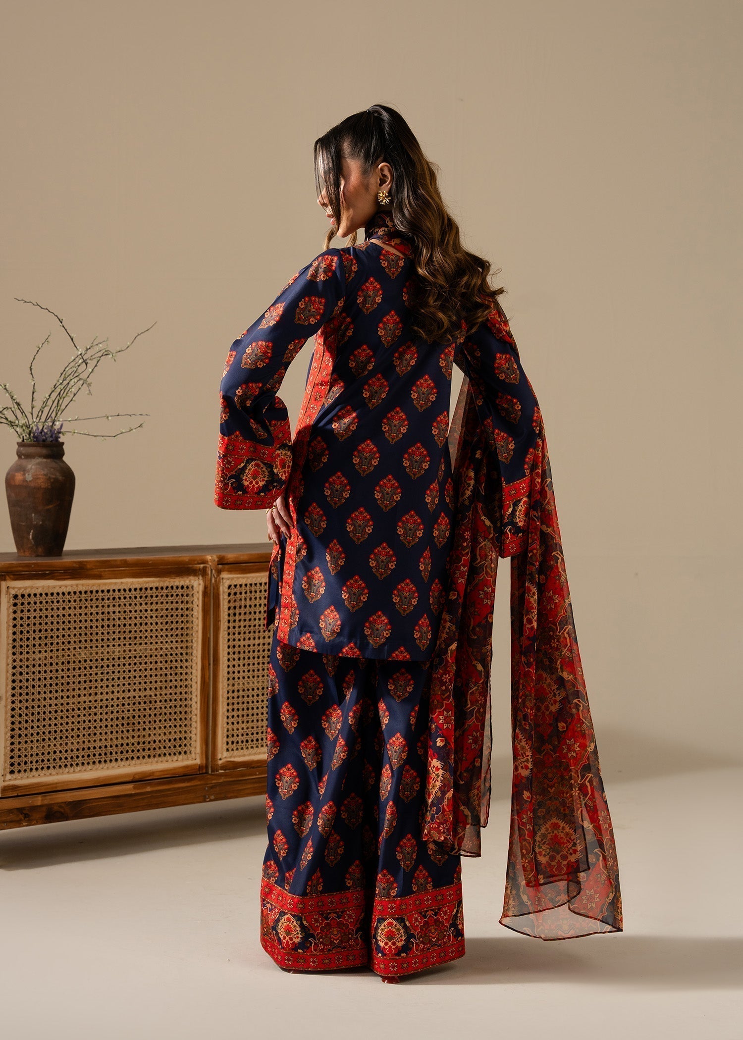 Maria Osama Khan | Retro Vol 3 | Milania - House Of Hania